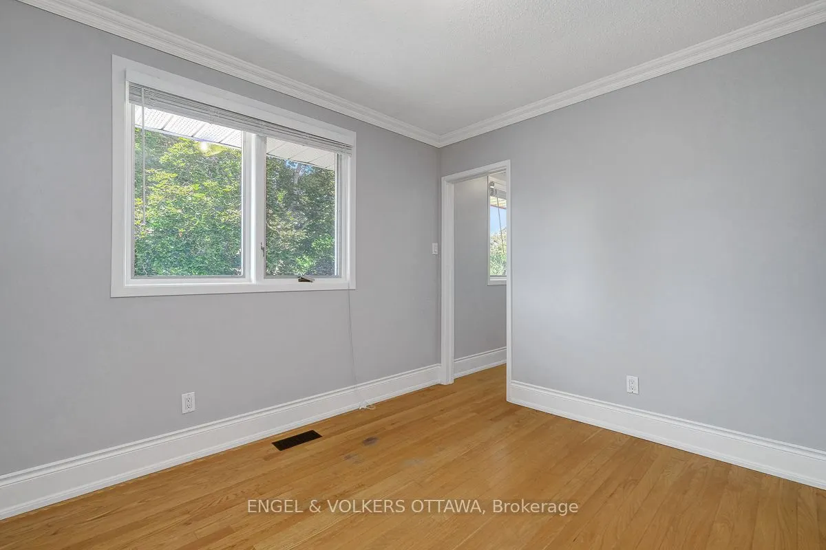 3 Mohawk Crescent