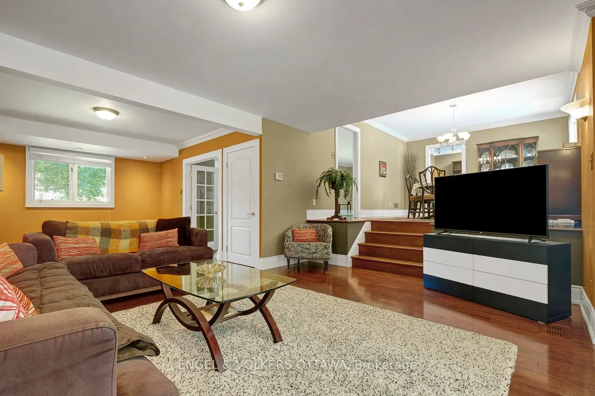 3 Mohawk Crescent