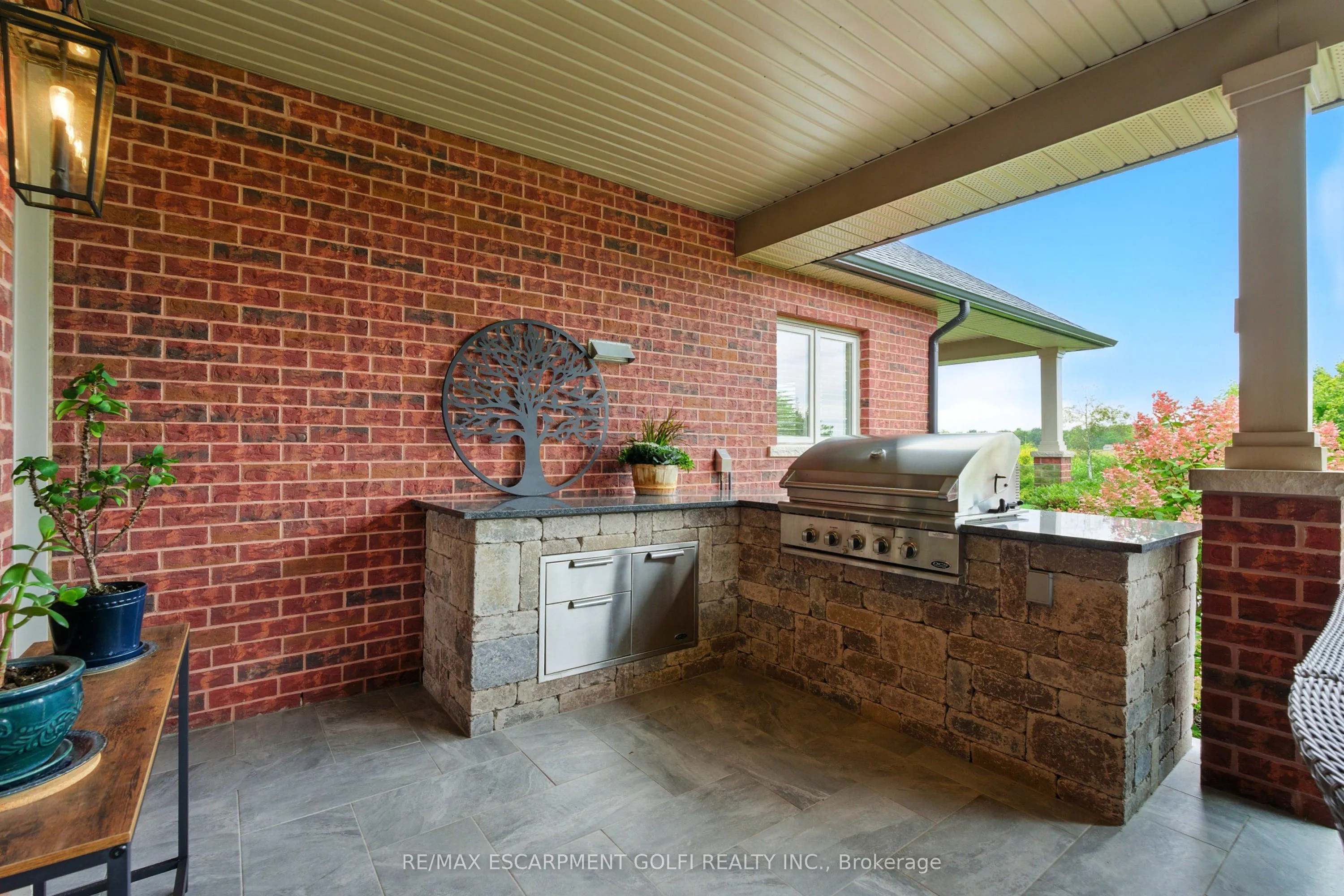 56 Gatepost Place