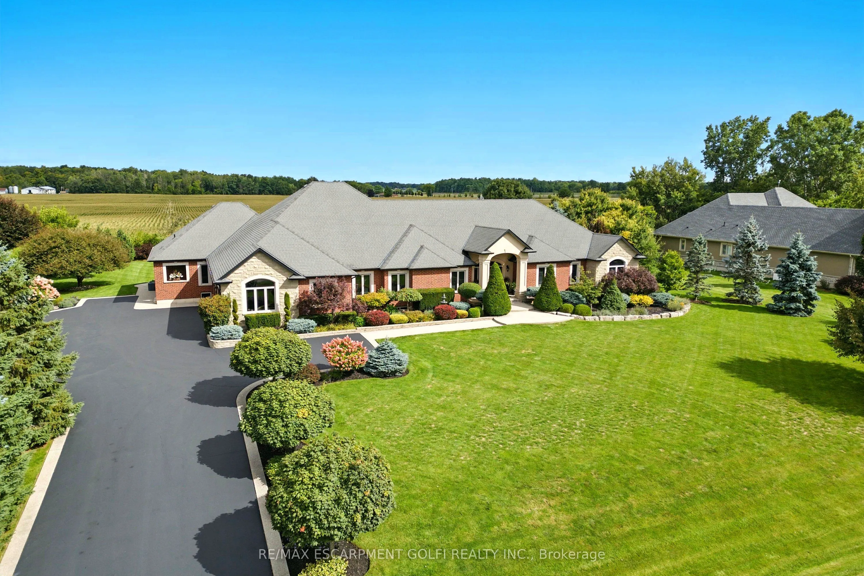 56 Gatepost Place