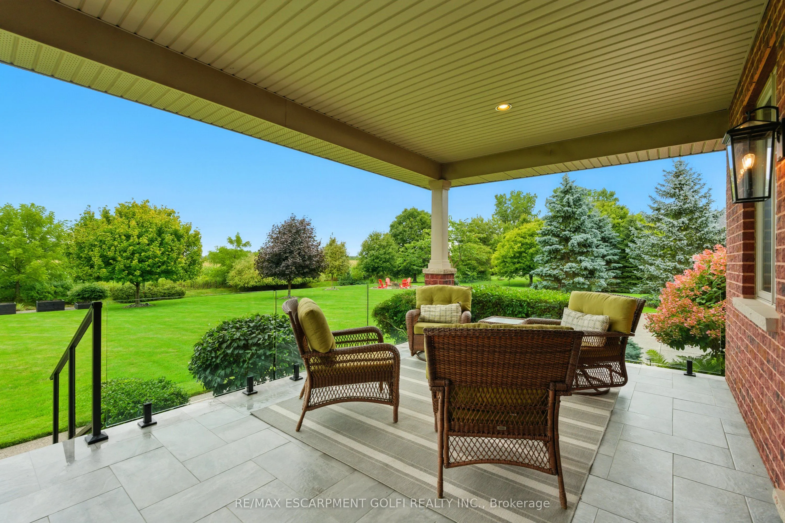 56 Gatepost Place