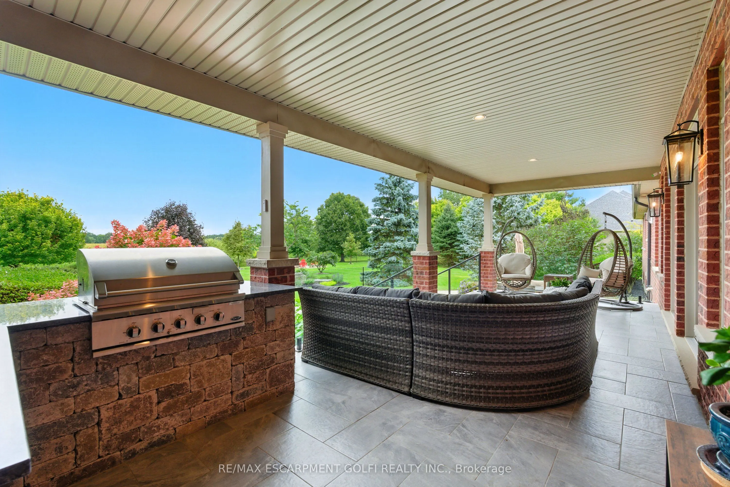 56 Gatepost Place