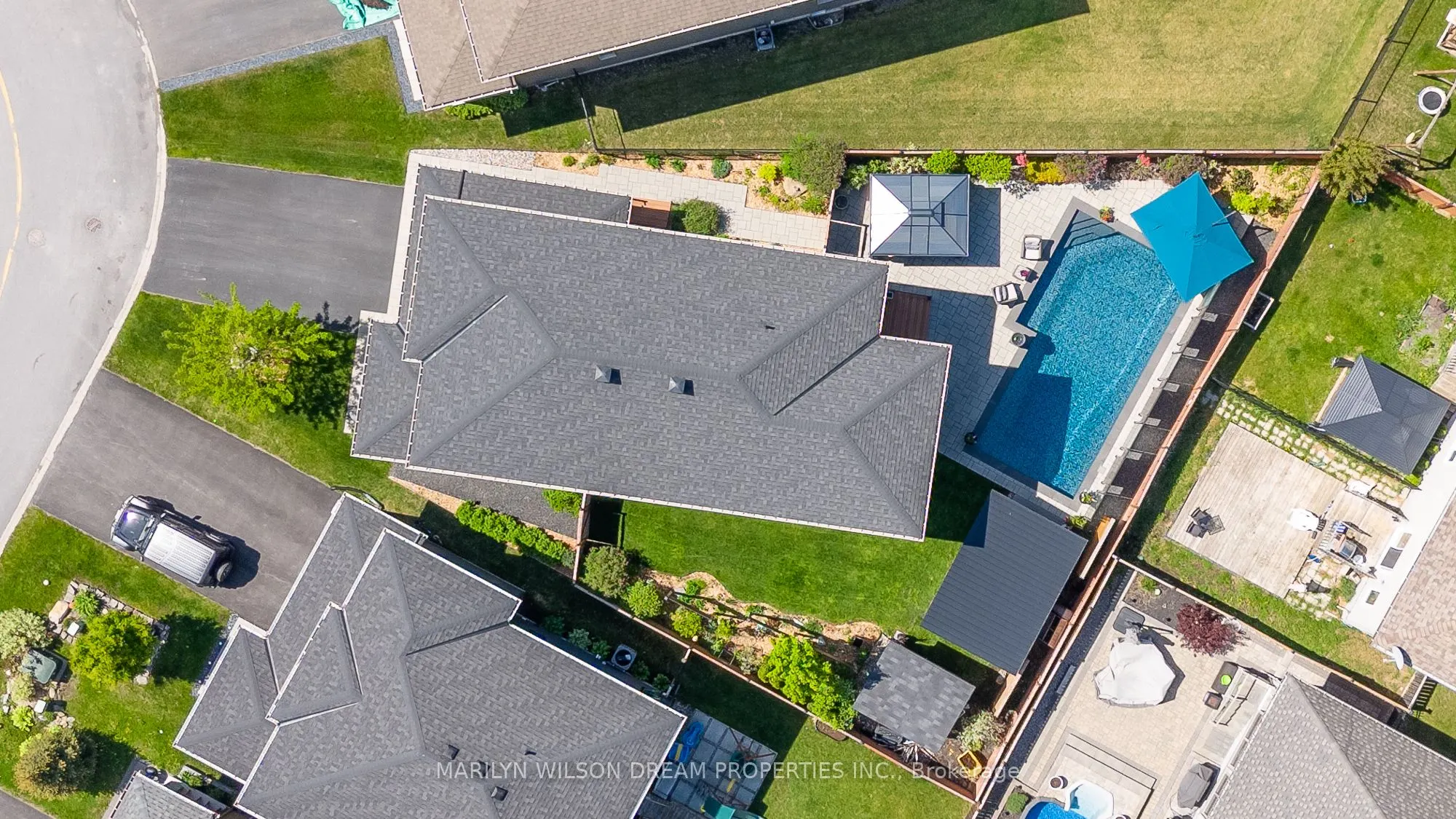 228 Onyx Crescent