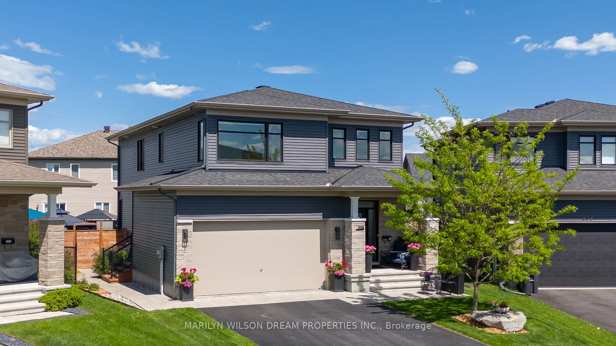 228 Onyx Crescent
