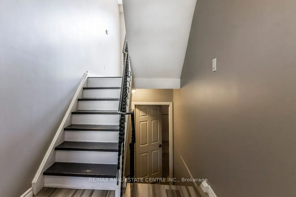230 Blair Road, #7