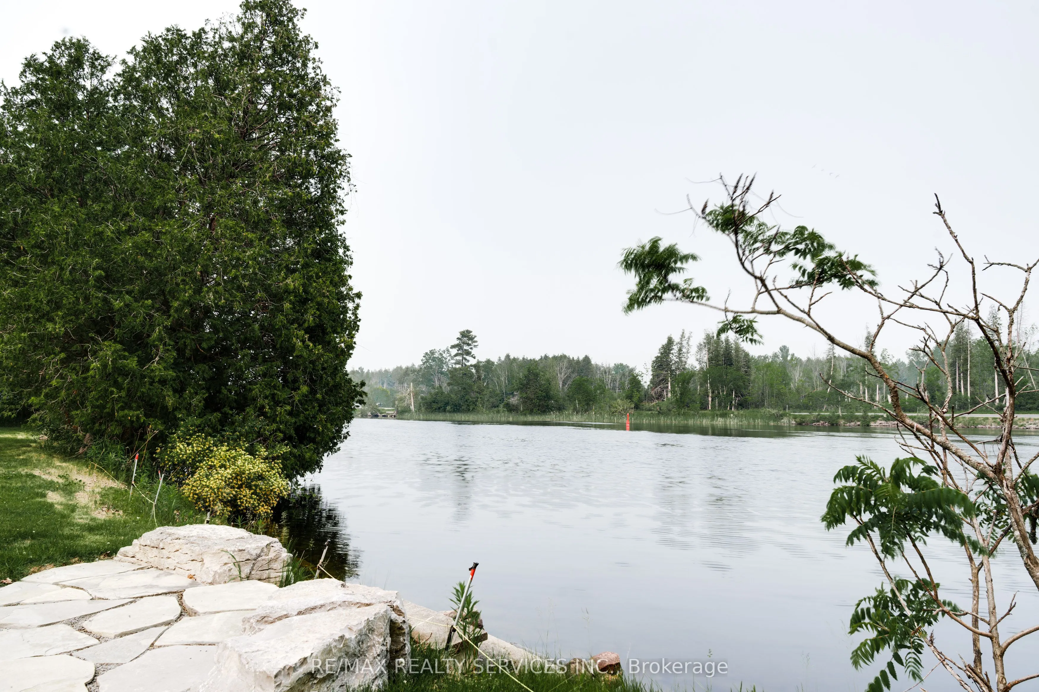 885 Glen Cedar Drive