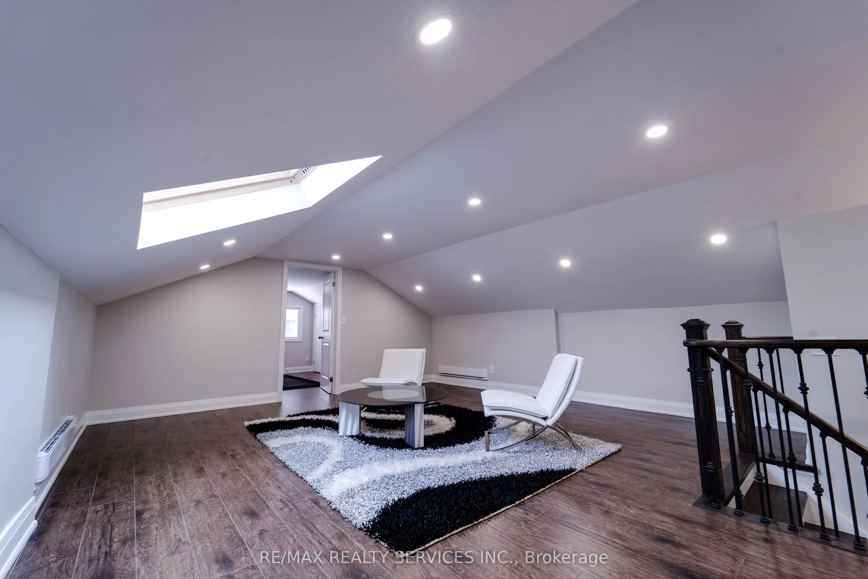 885 Glen Cedar Drive