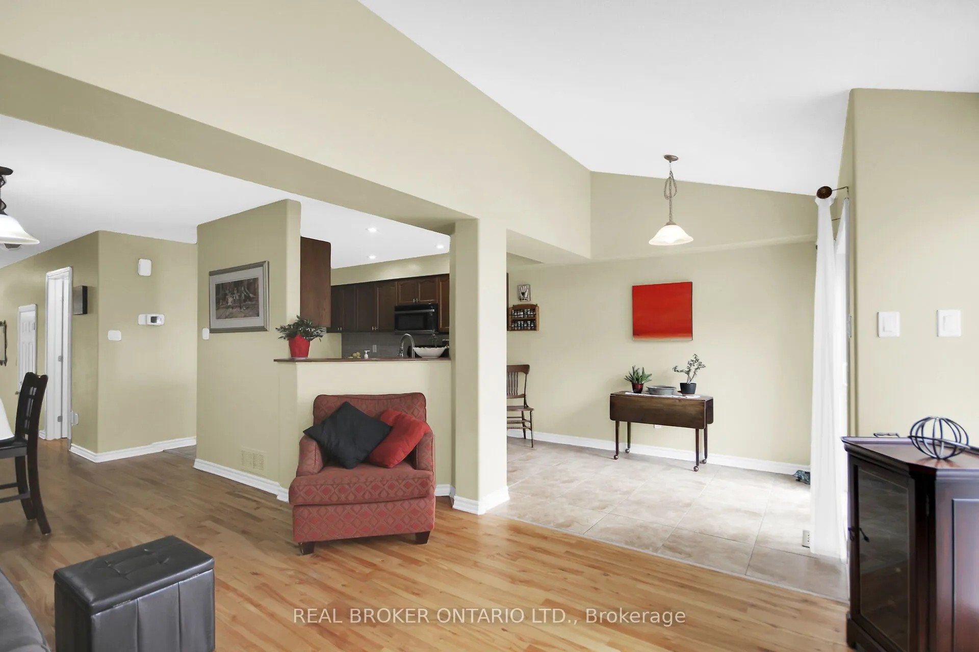 181 Talltree Crescent