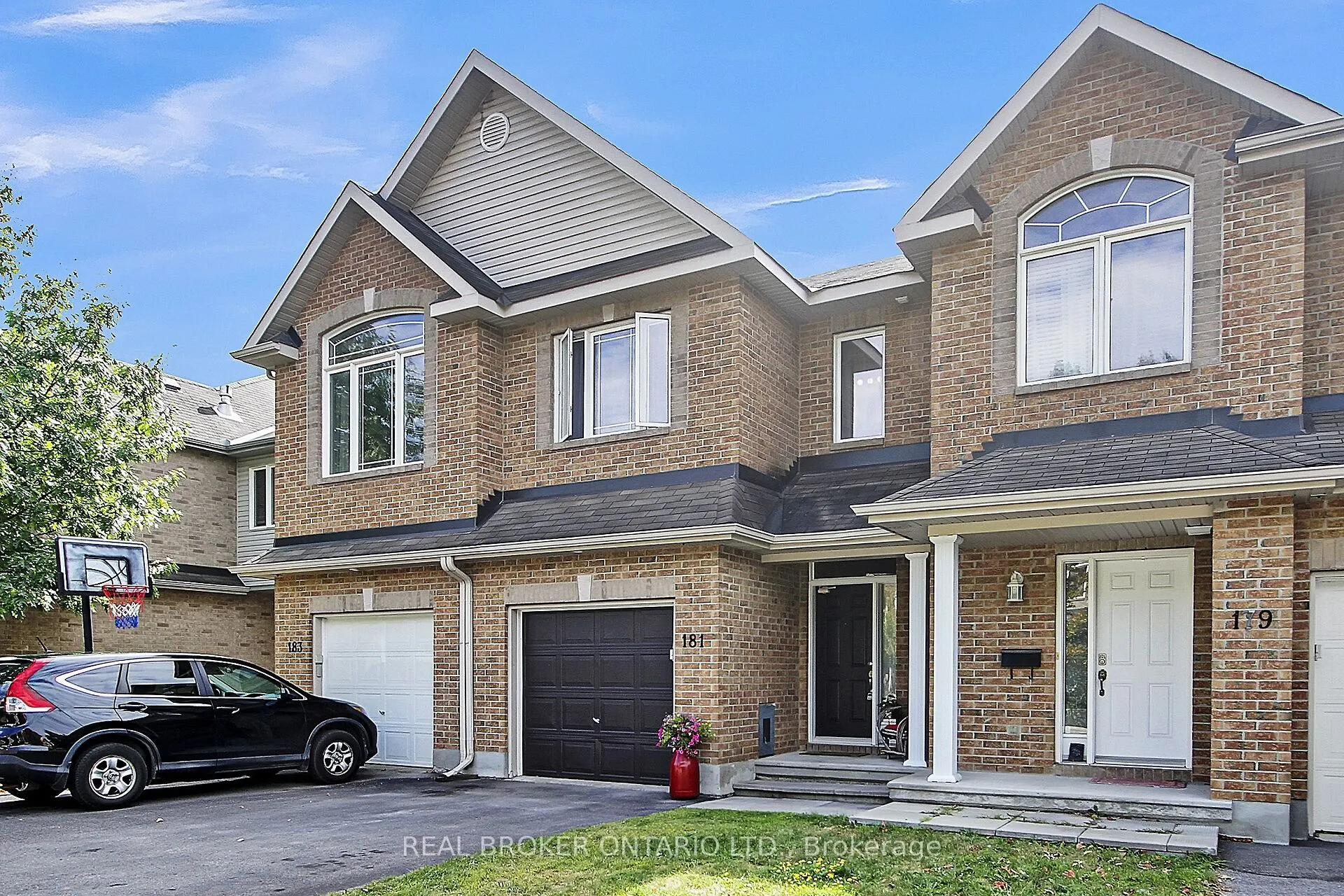 181 Talltree Crescent