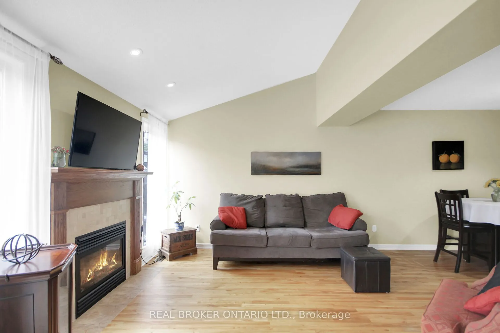 181 Talltree Crescent