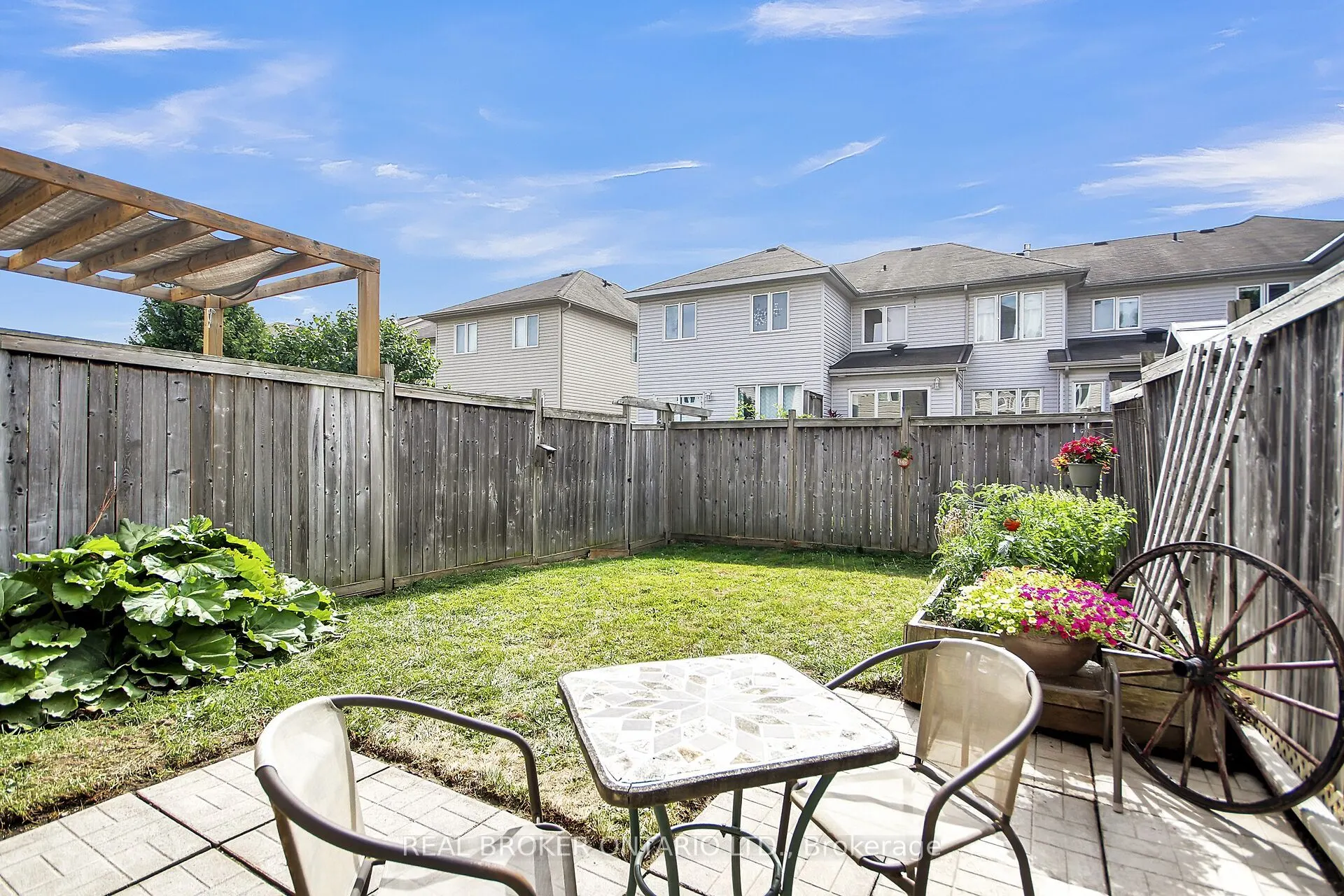 181 Talltree Crescent