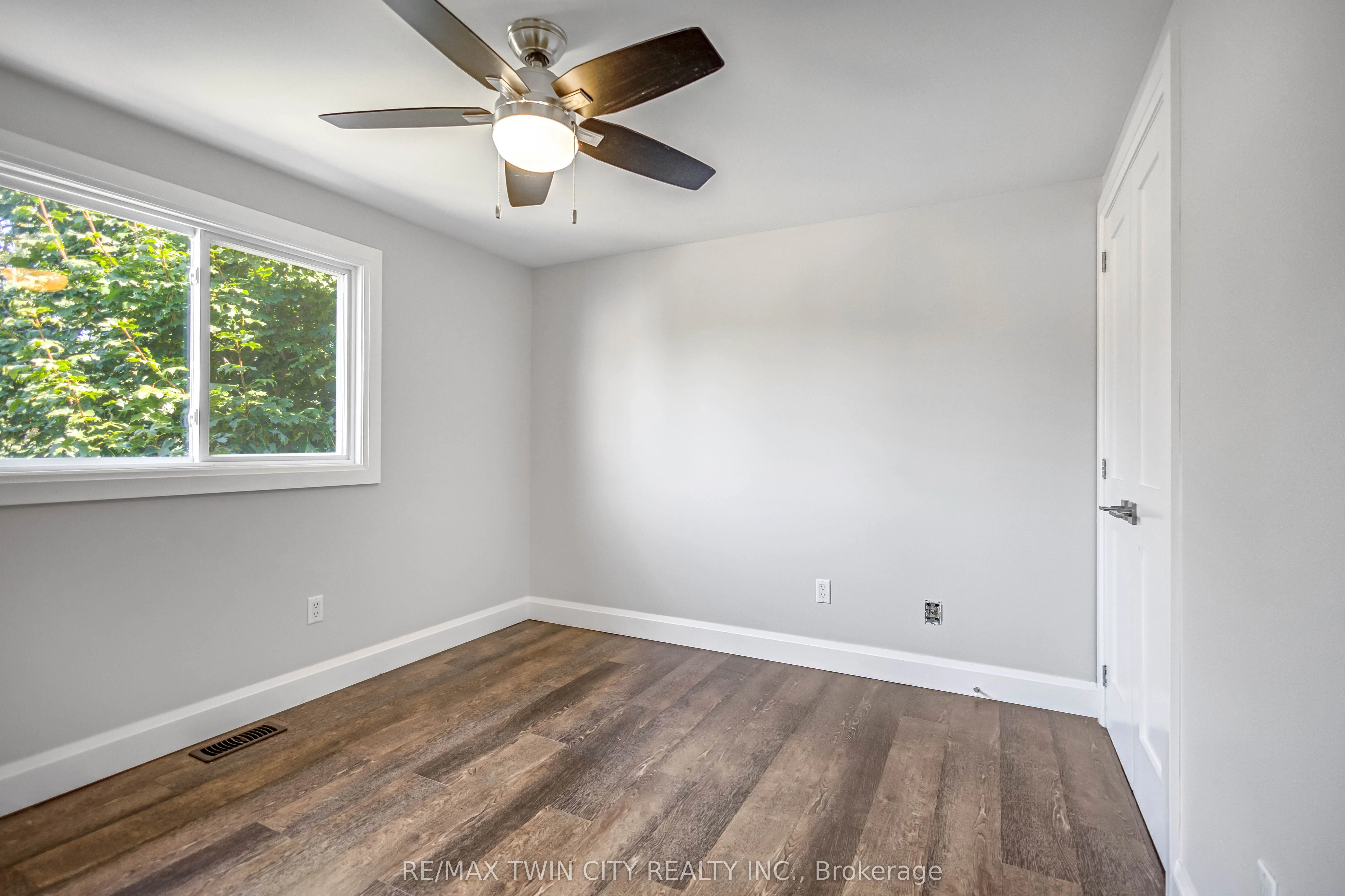 8 Oakhill Drive, #A