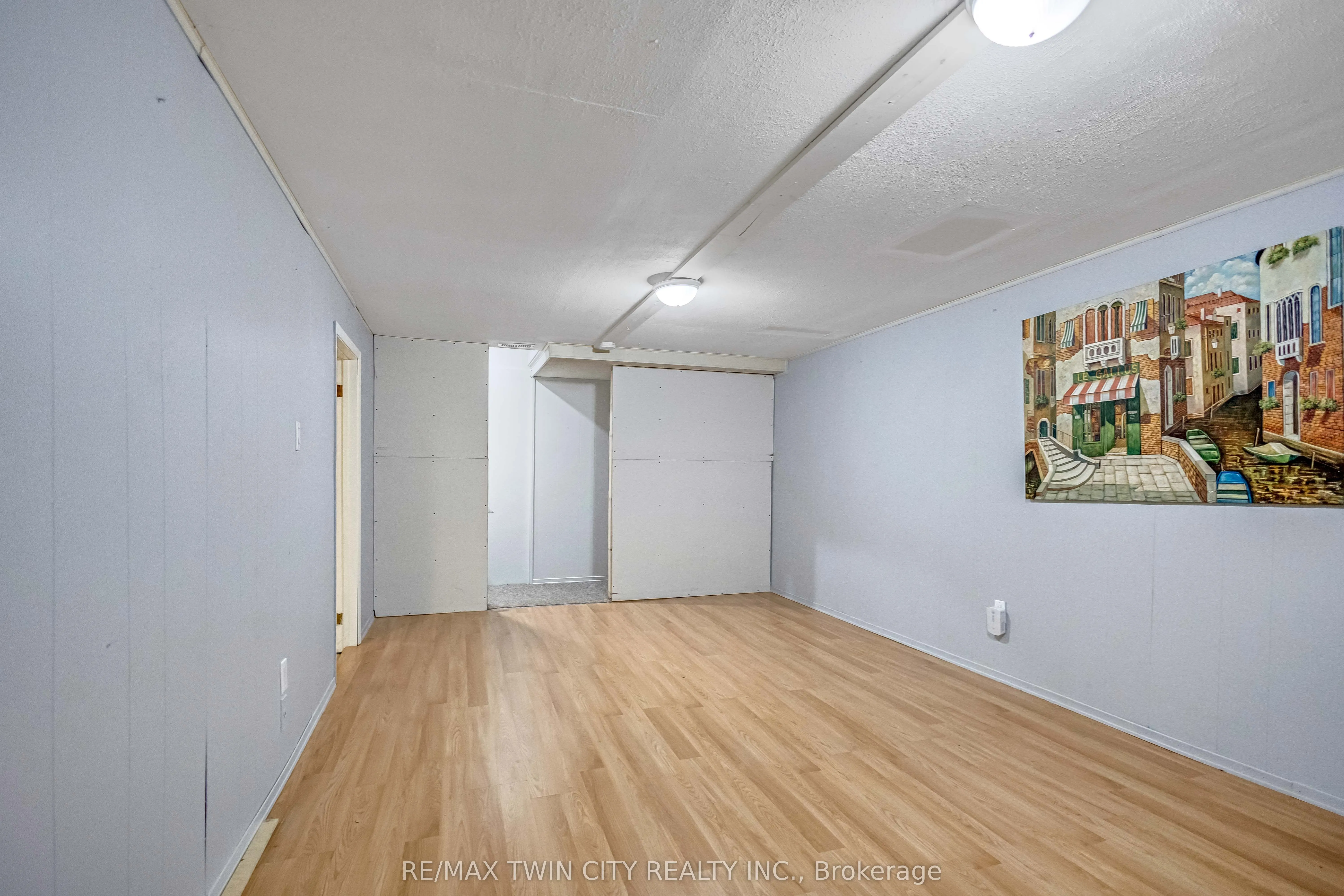 8 Oakhill Drive, #A