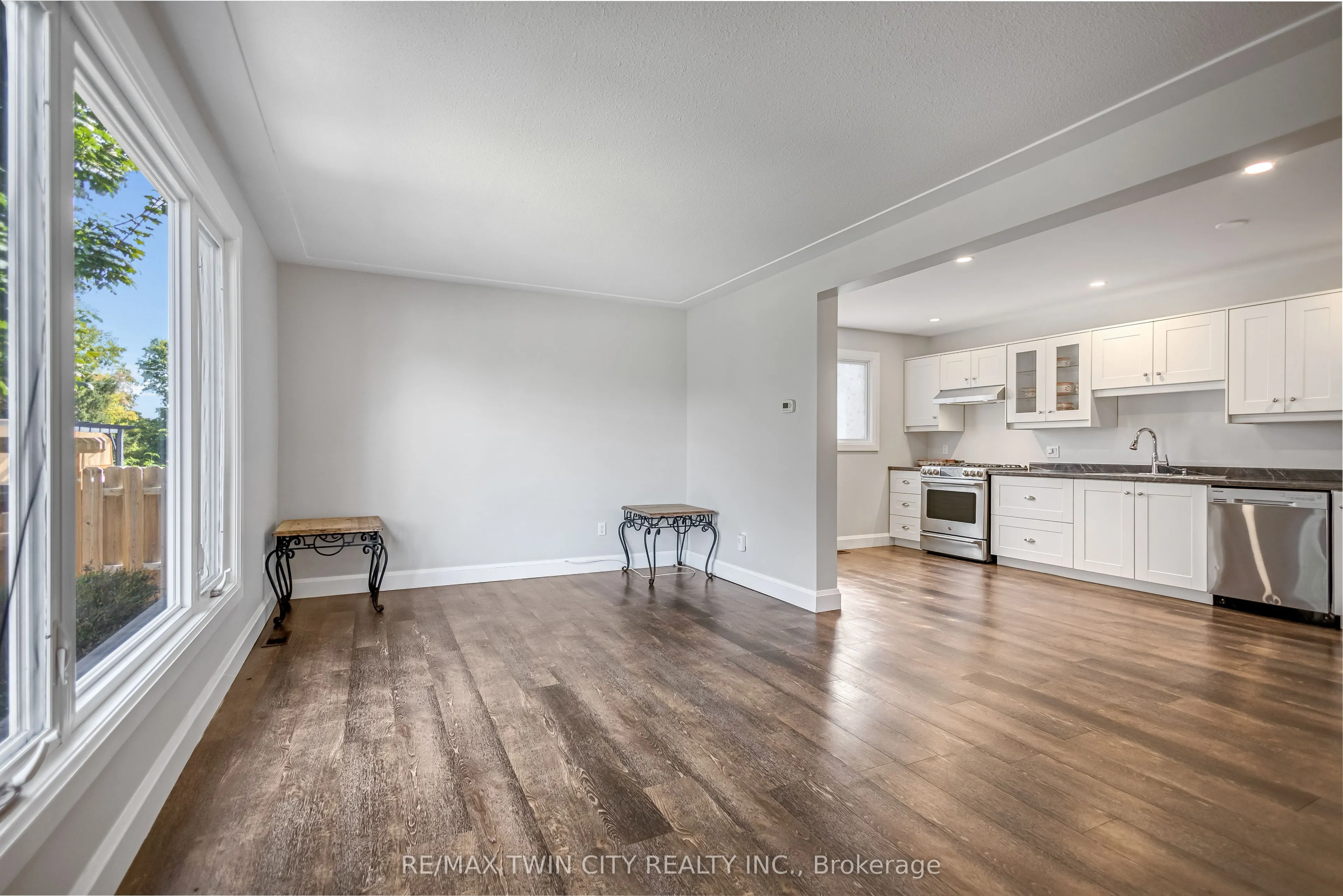 8 Oakhill Drive, #A
