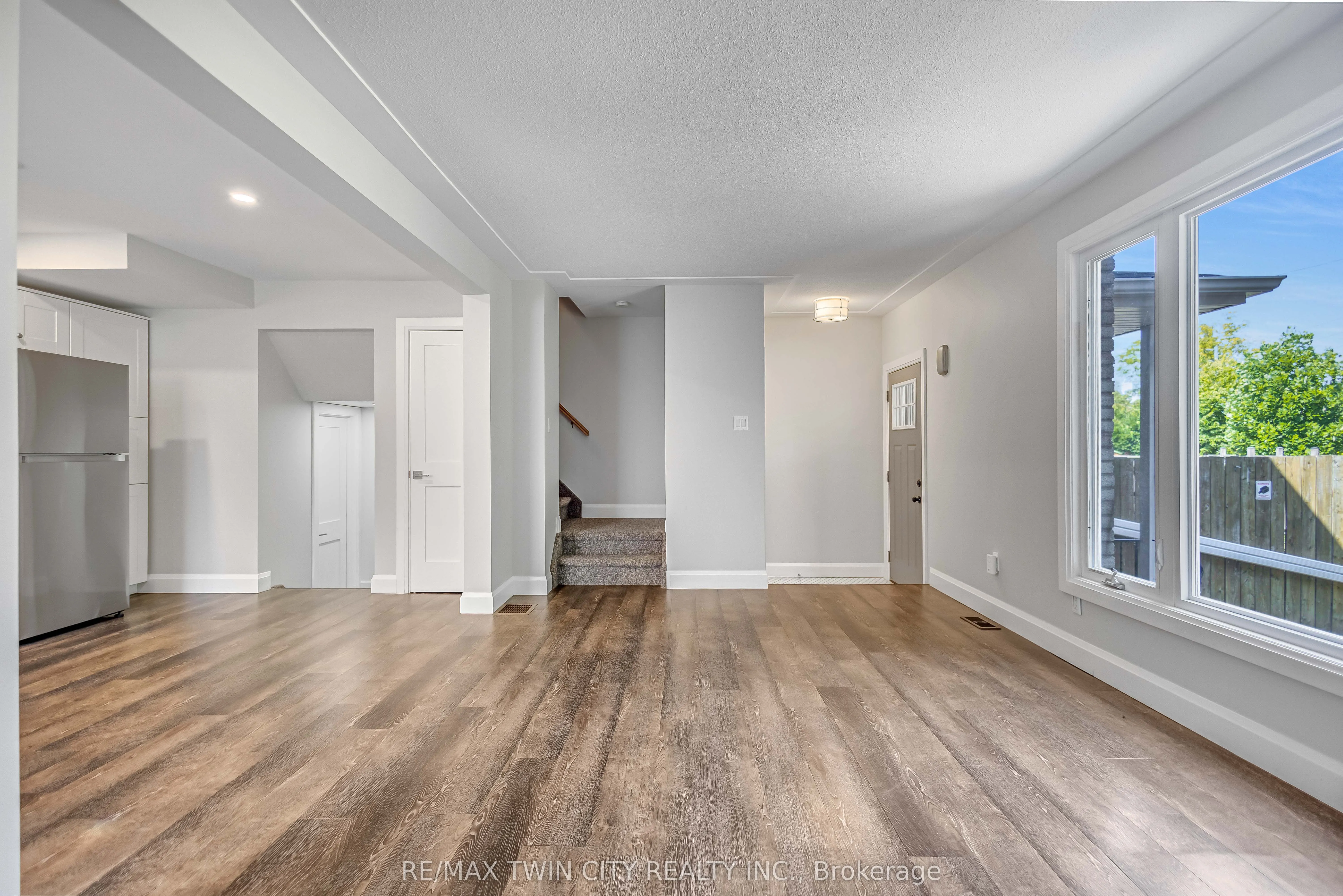 8 Oakhill Drive, #A