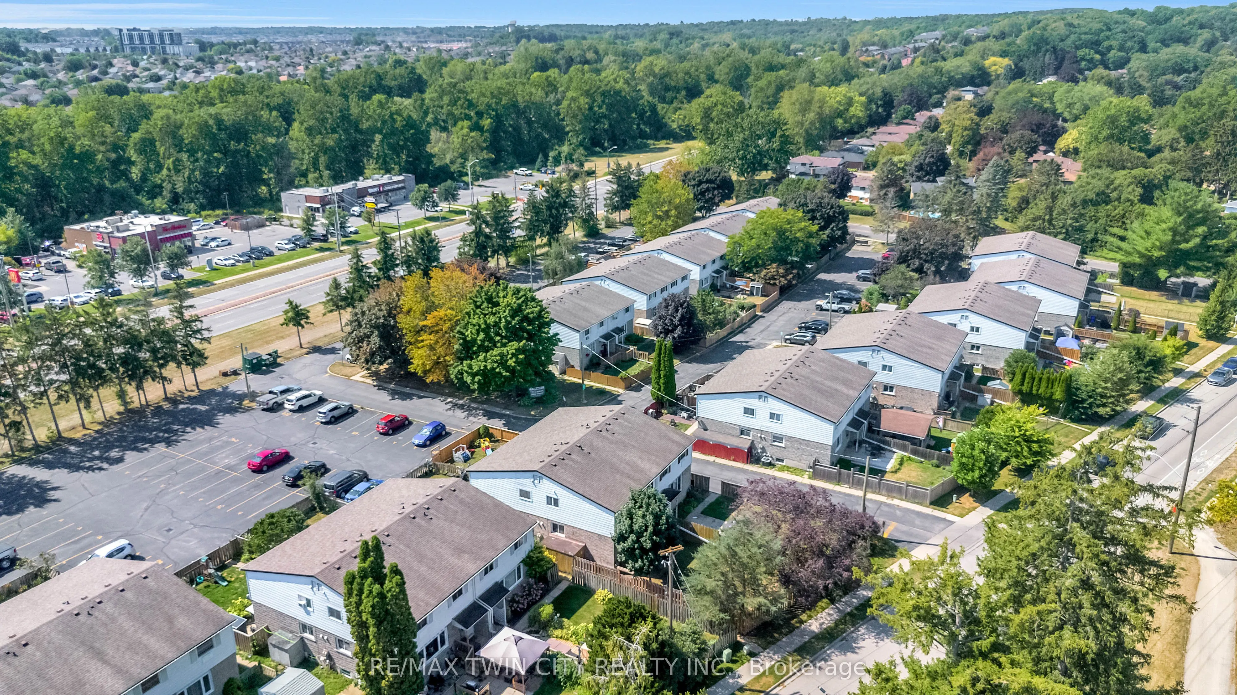 8 Oakhill Drive, #A