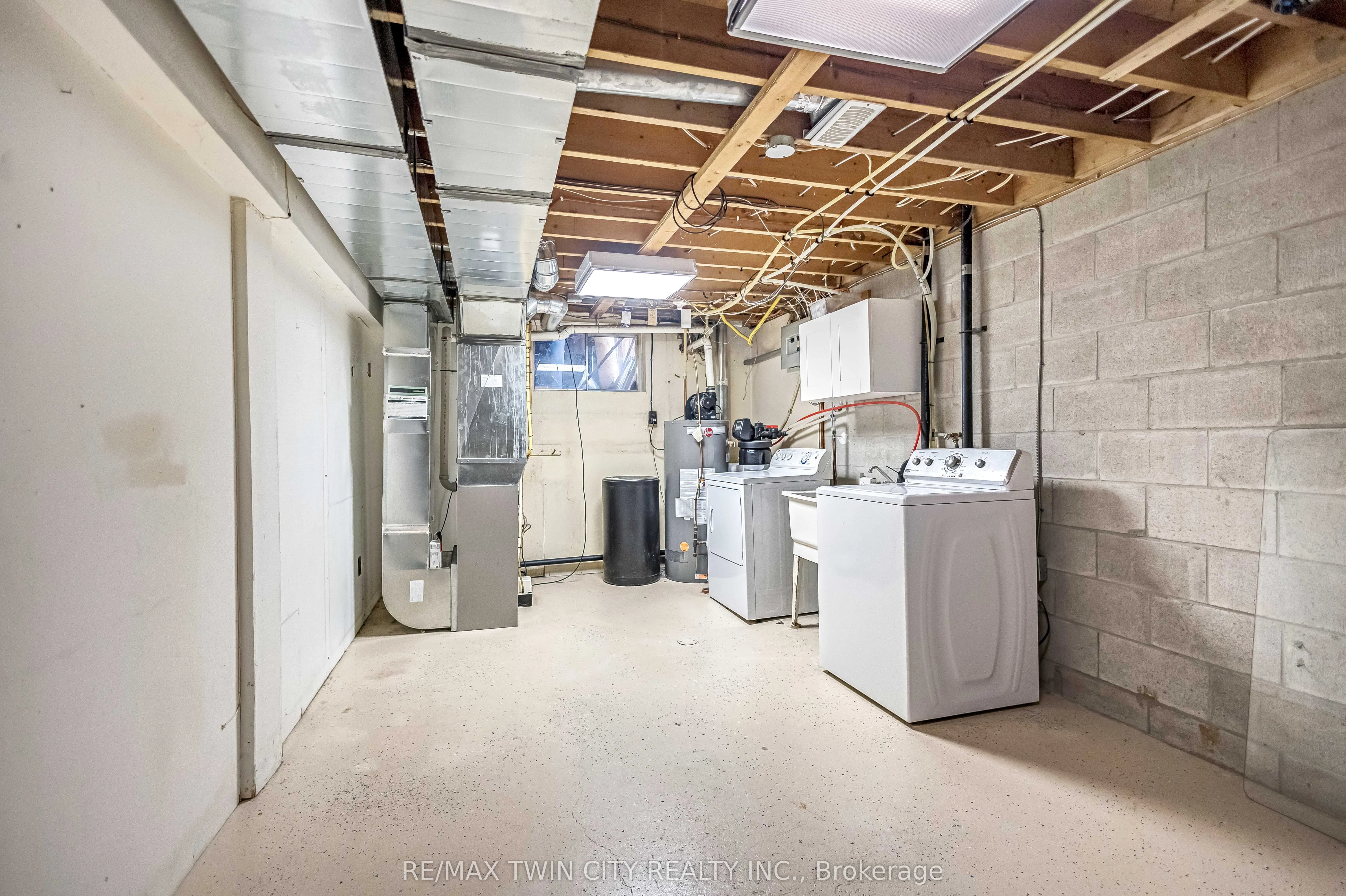 8 Oakhill Drive, #A