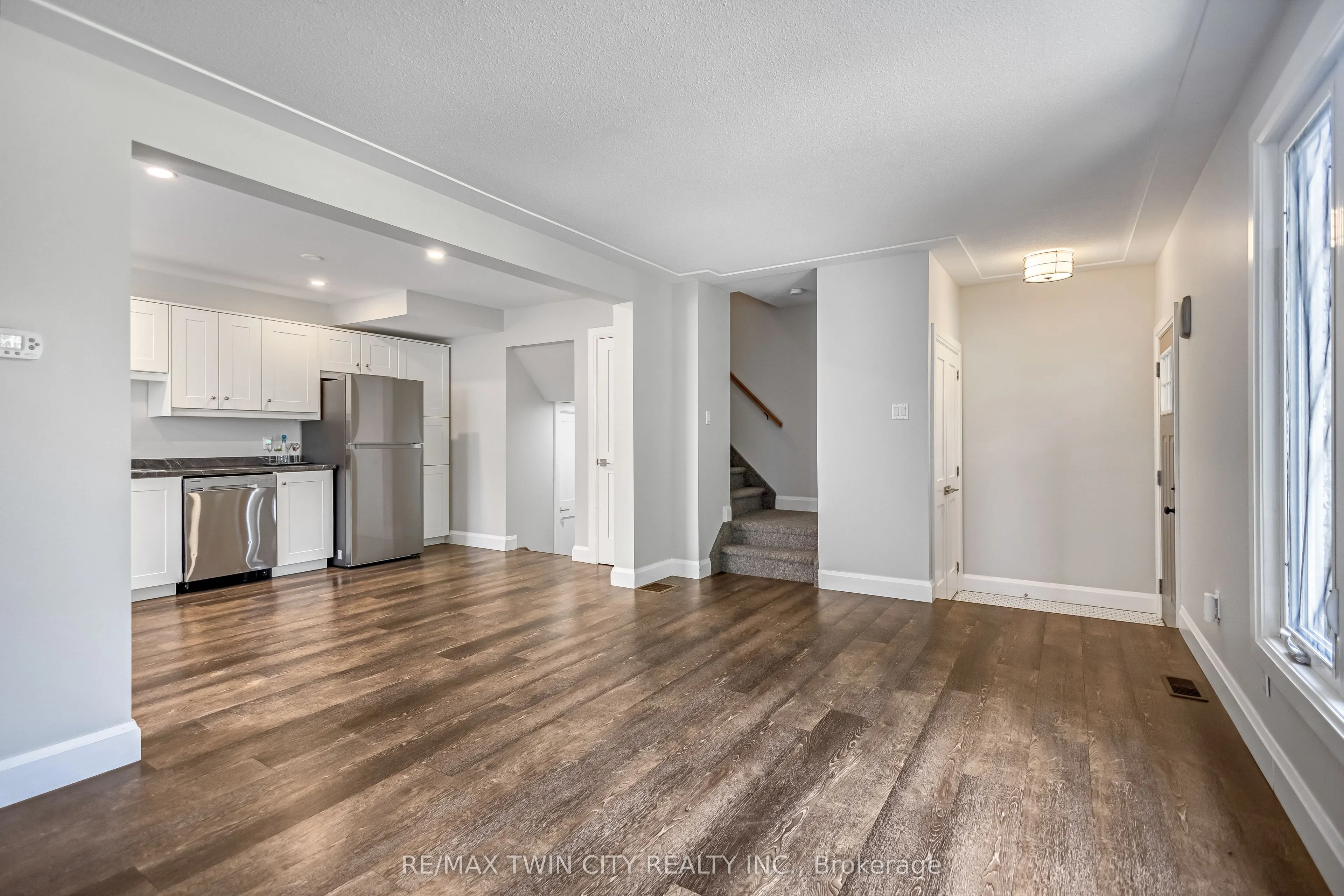 8 Oakhill Drive, #A