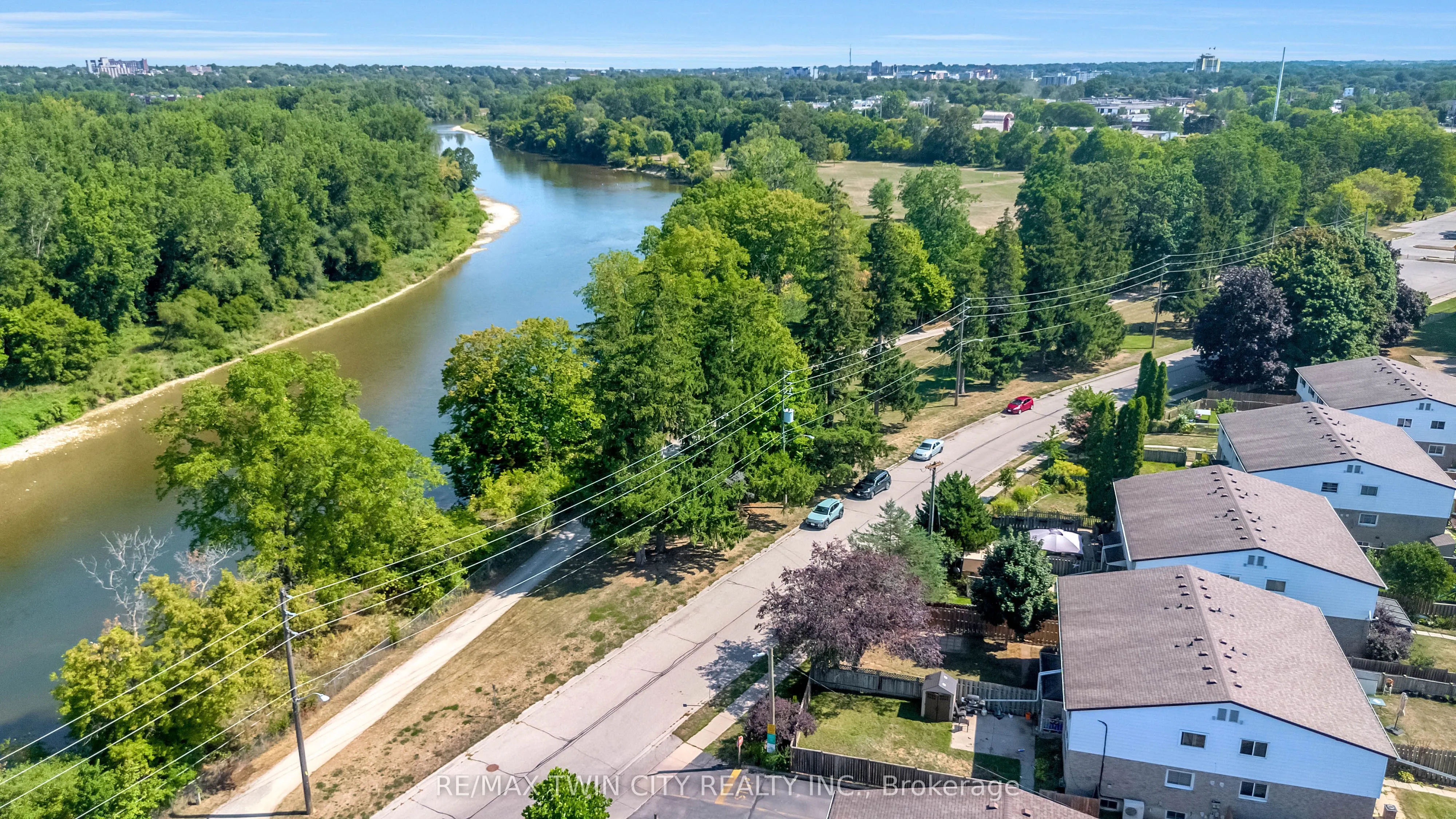 8 Oakhill Drive, #A