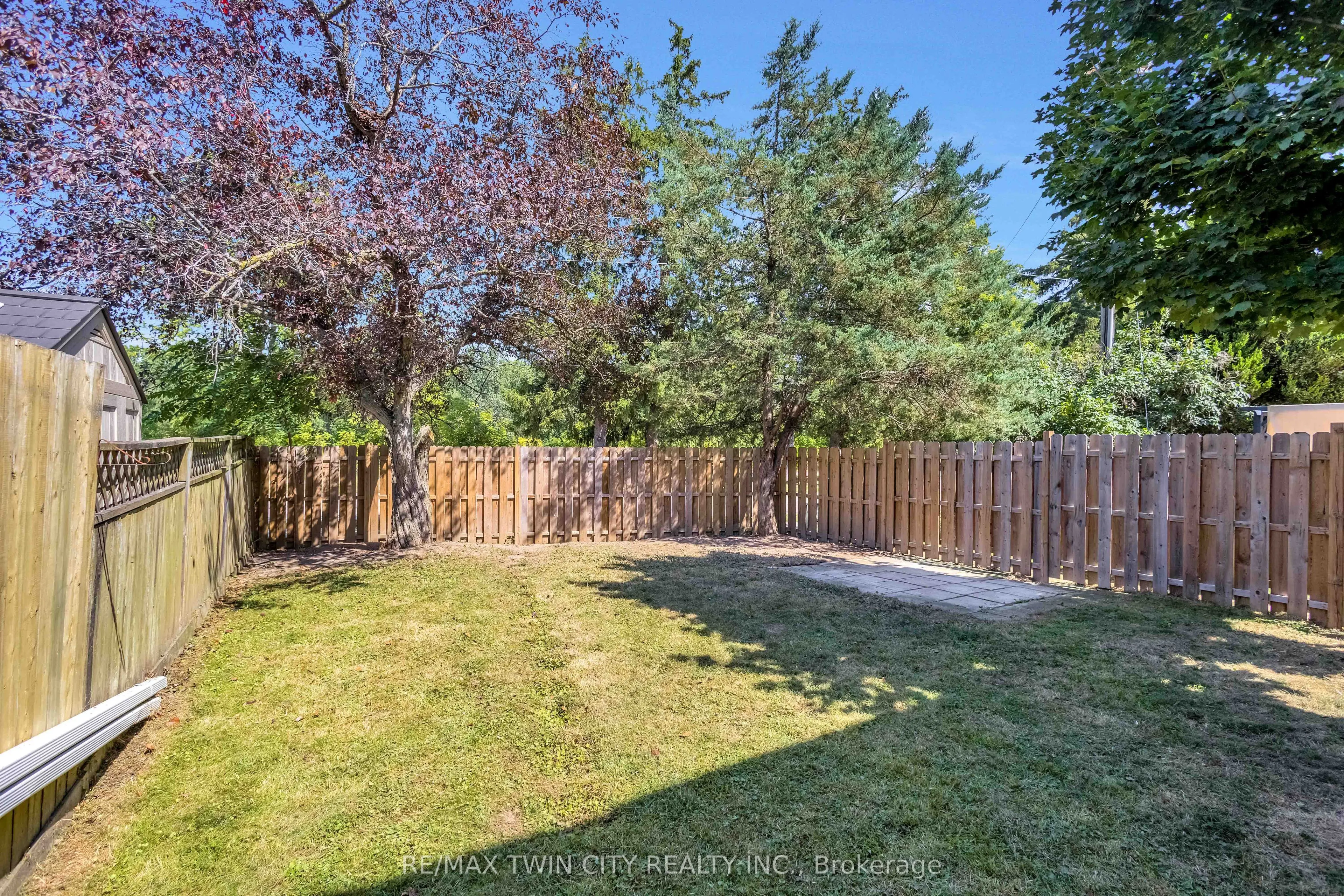 8 Oakhill Drive, #A