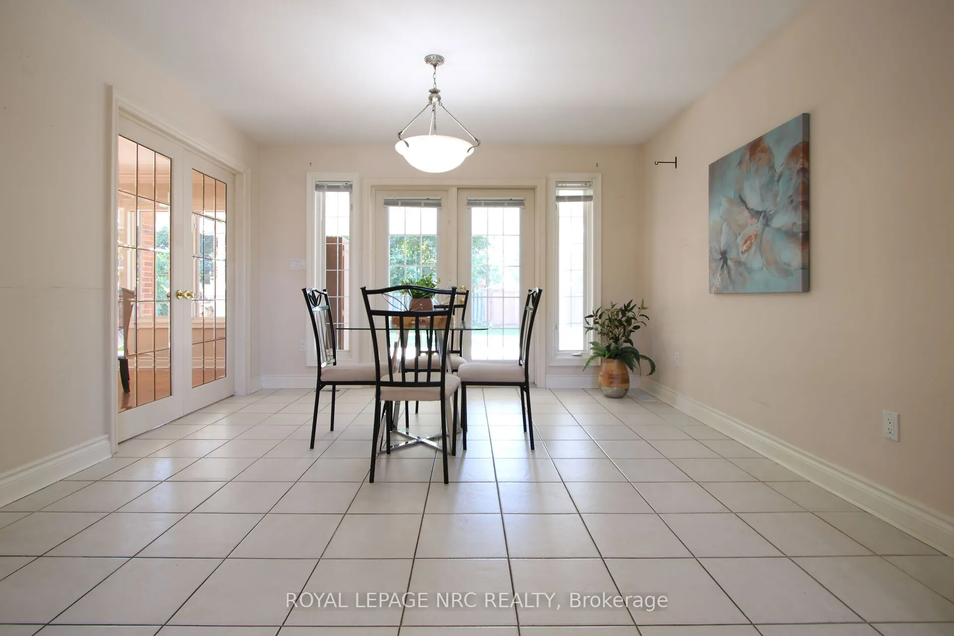 2A Juliana Crescent