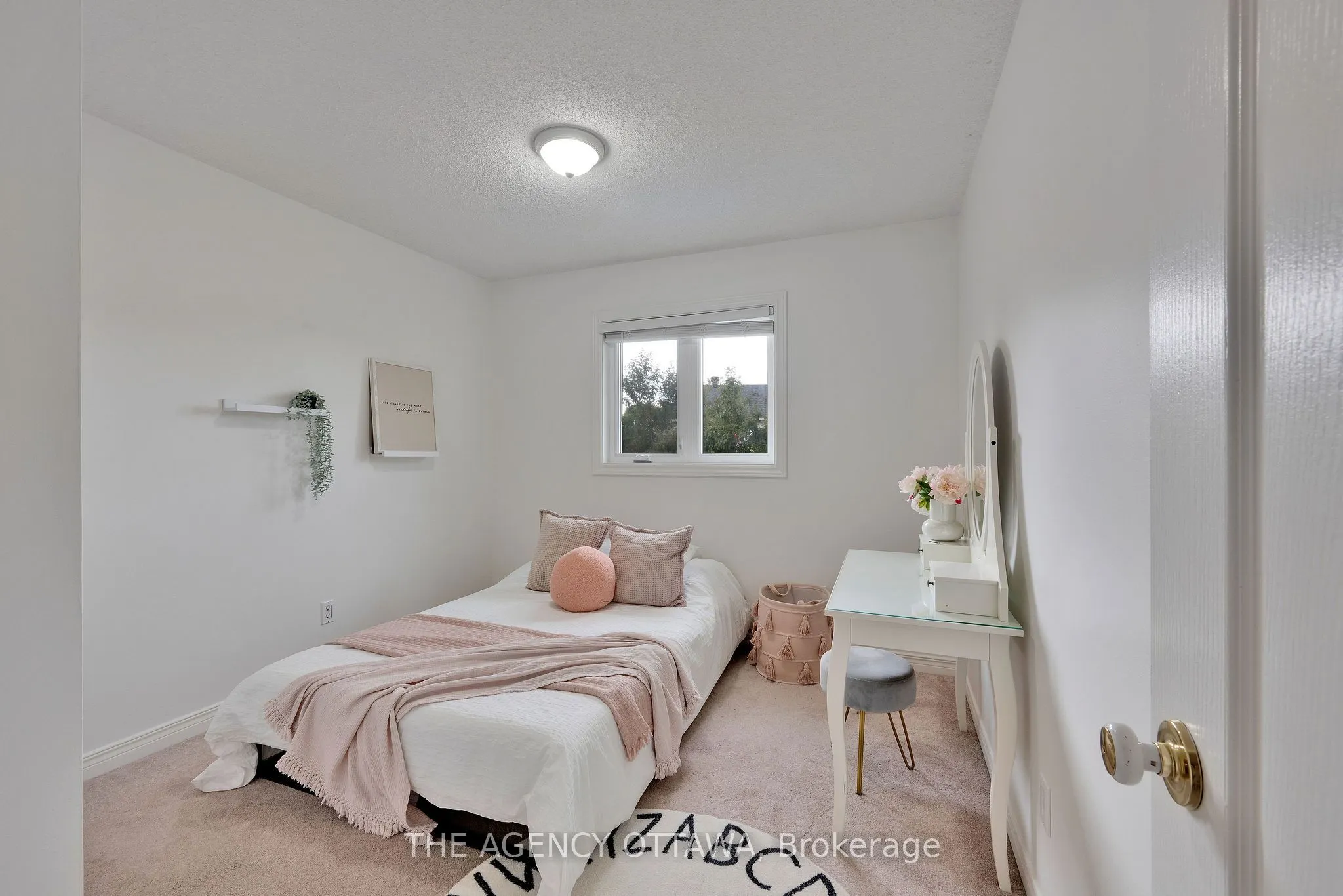19 Forestglade Crescent