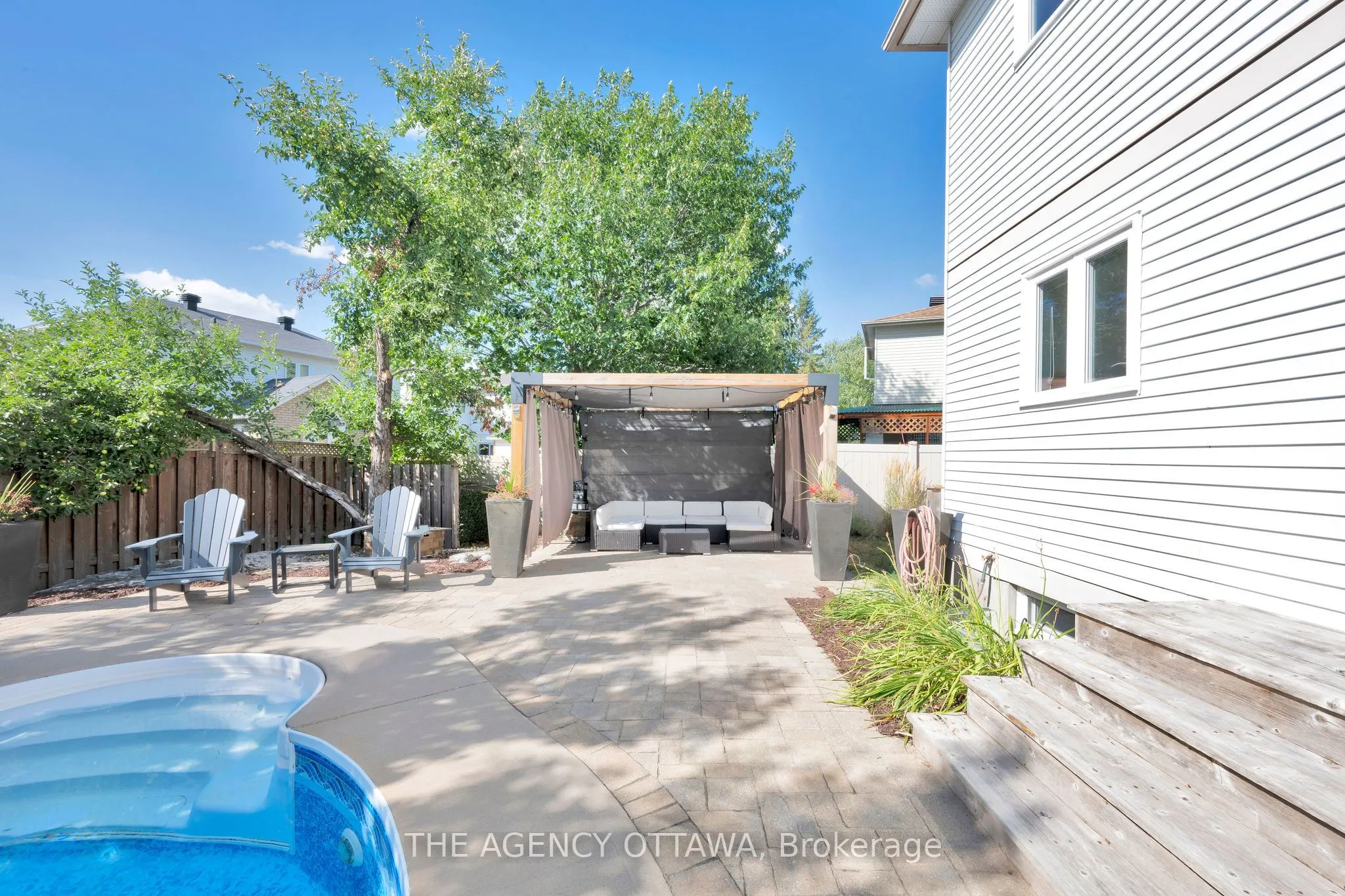 19 Forestglade Crescent