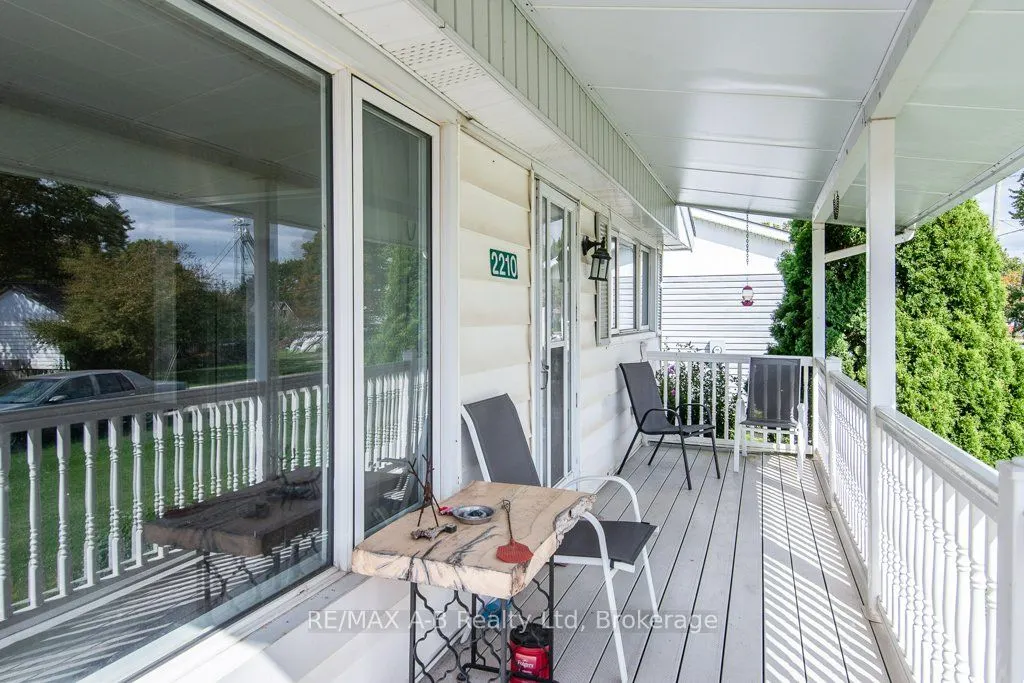 2210 William Shakespeare Street