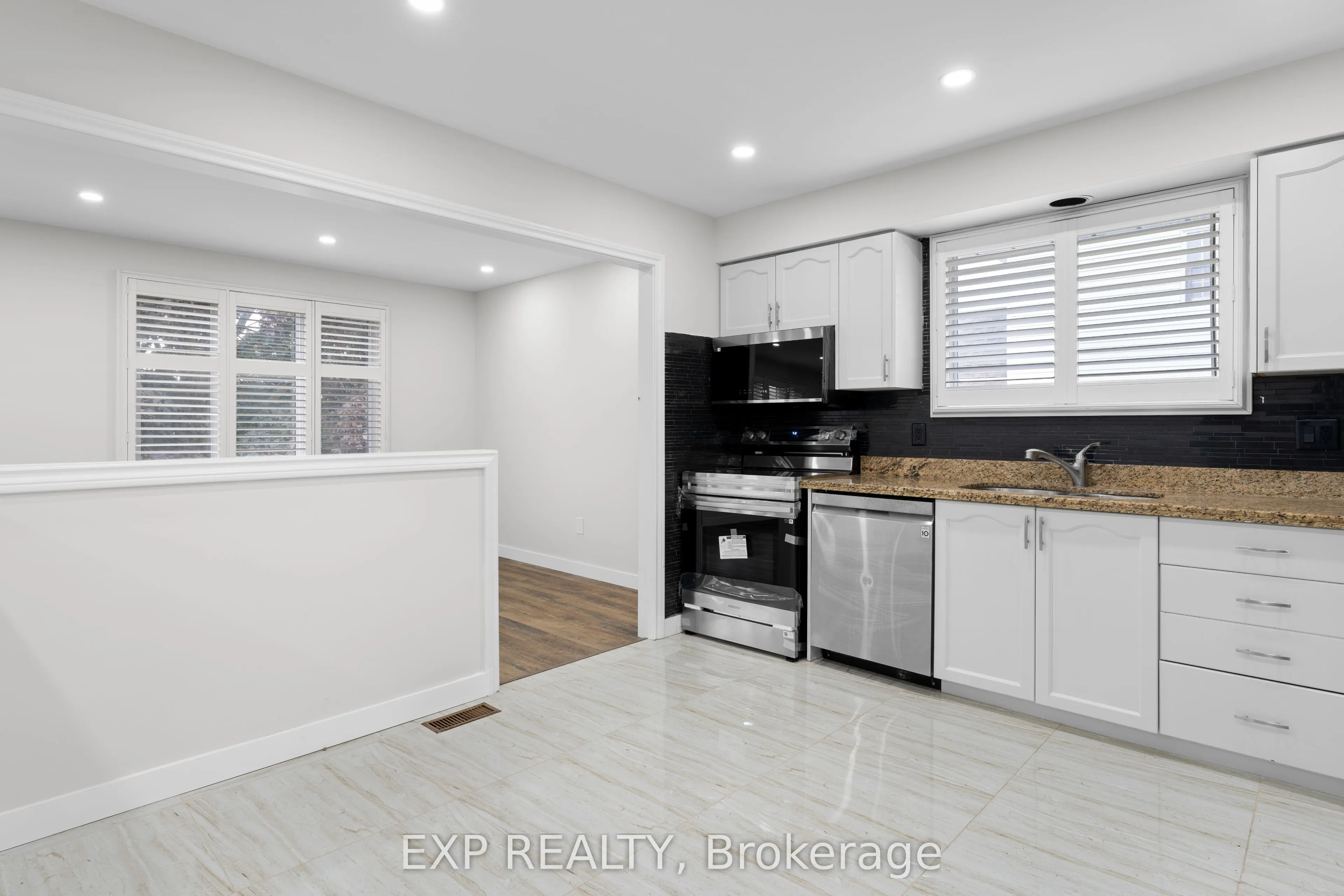 121 TollGate Road