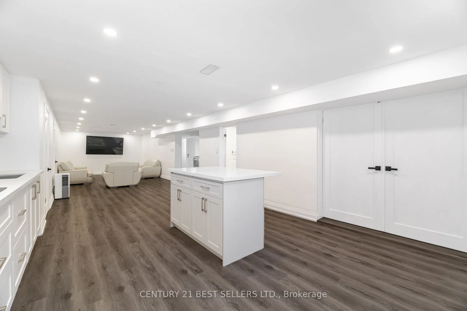 3446 Governors Road
