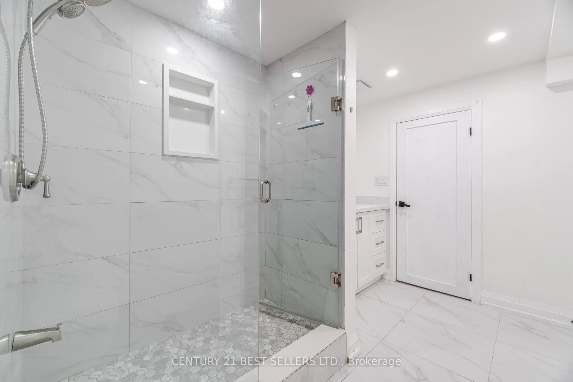 3446 Governors Road
