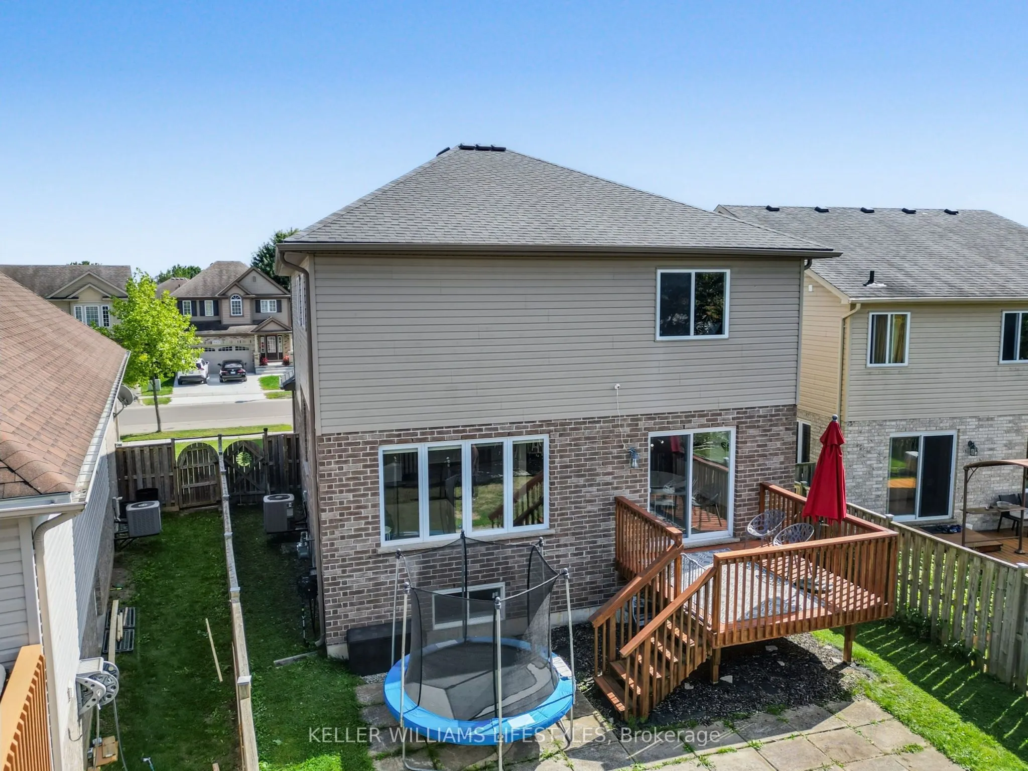 940 GRENFELL Drive