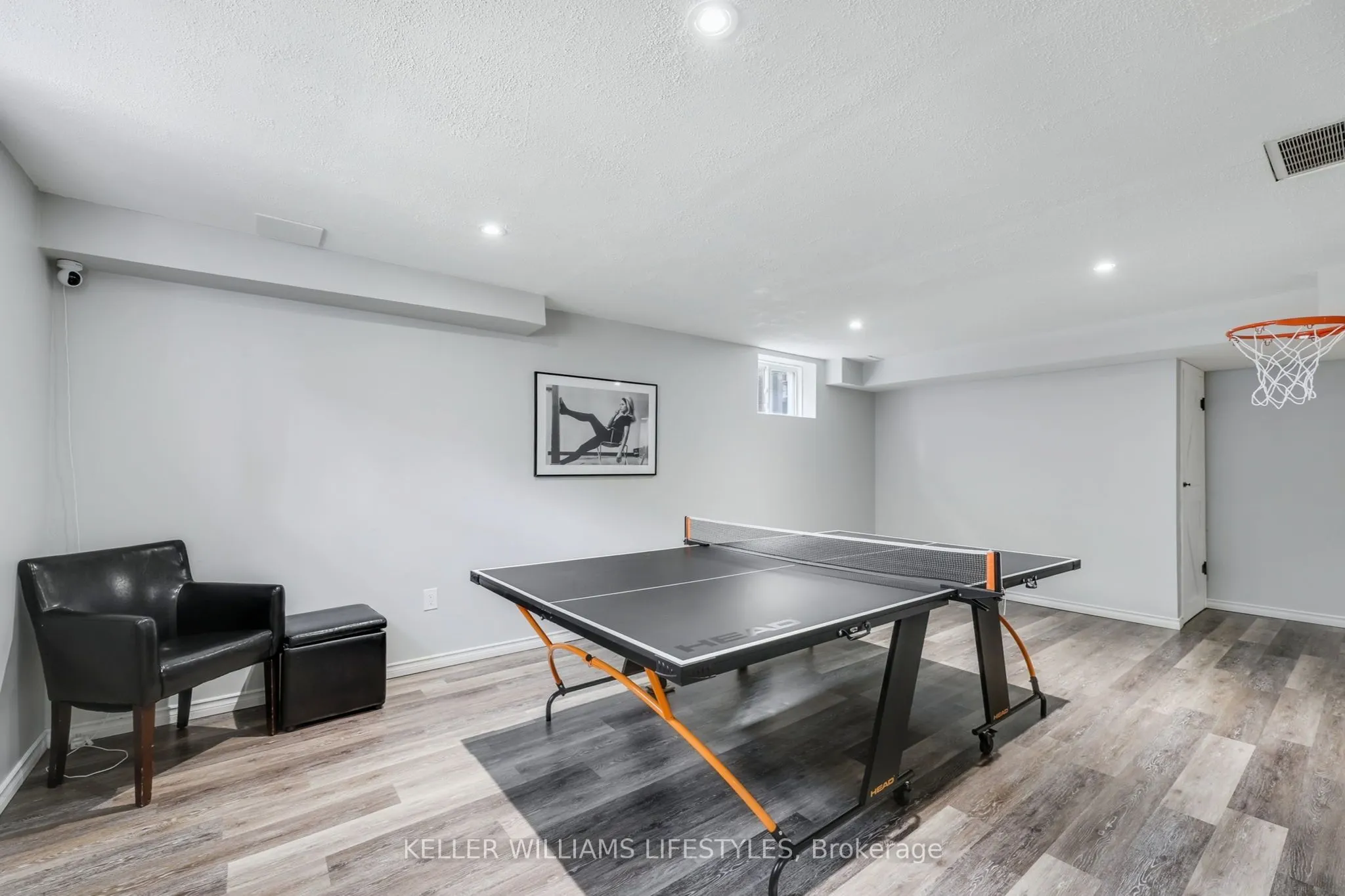 940 GRENFELL Drive