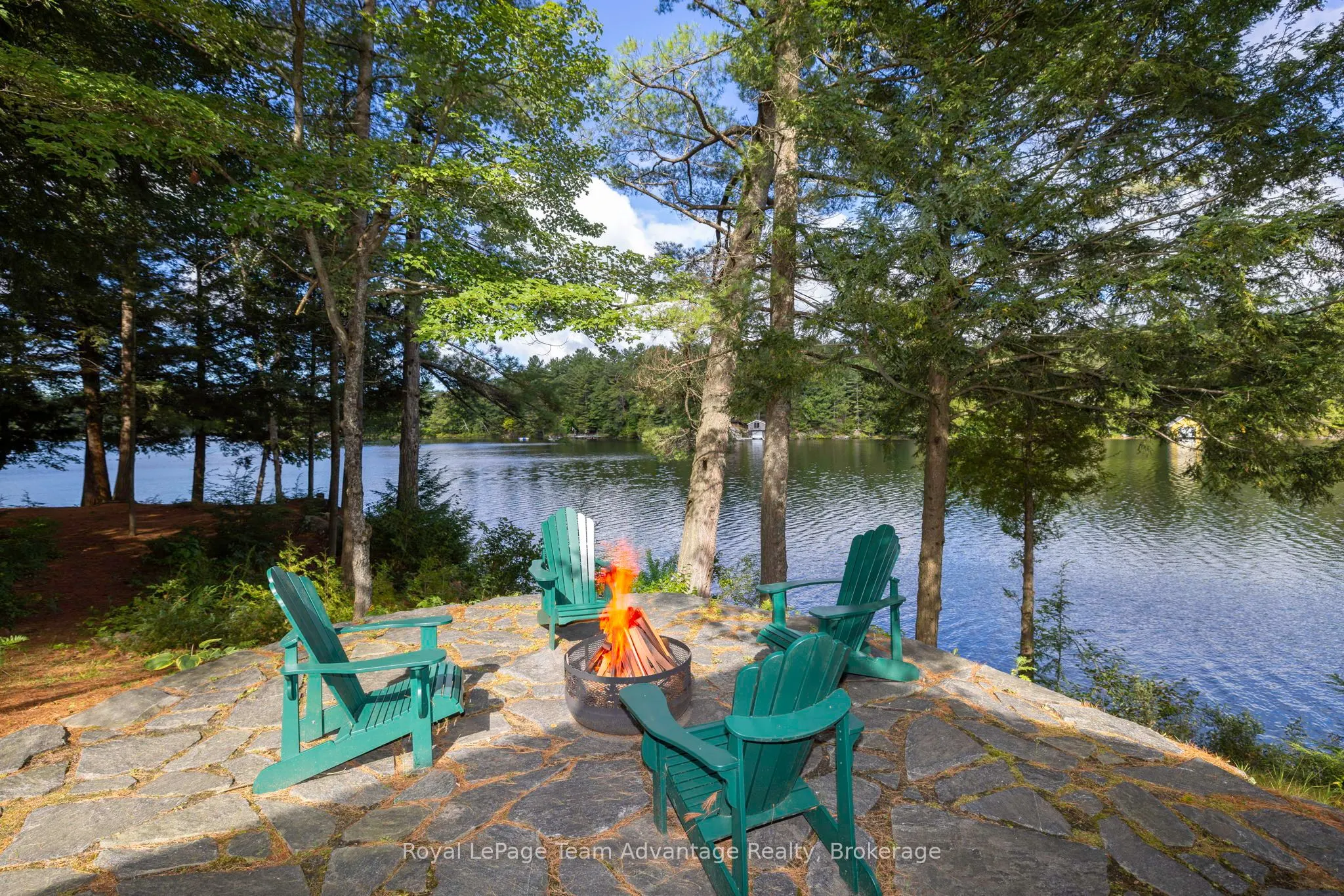 5 Fallingview Trail
