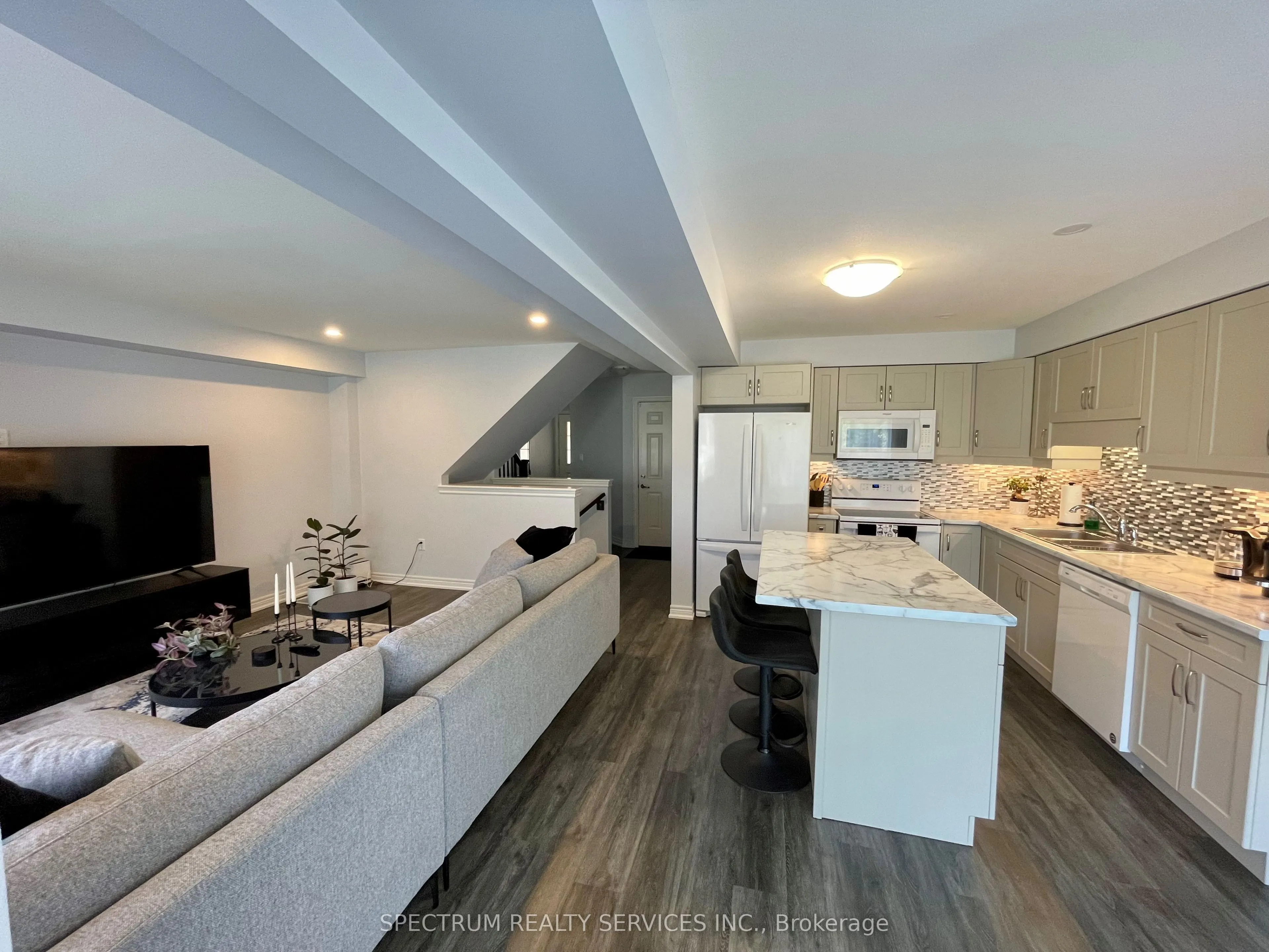 8009 Cole Court