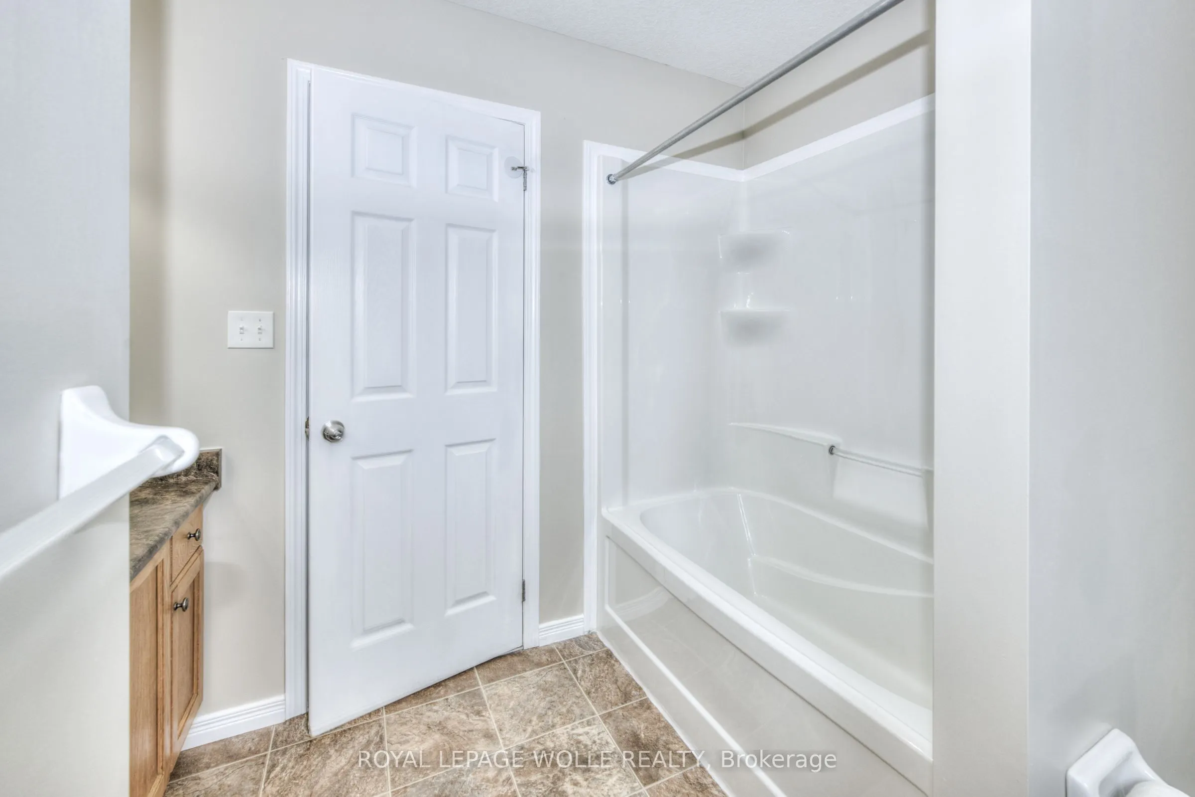 931 Glasgow Street, #8C