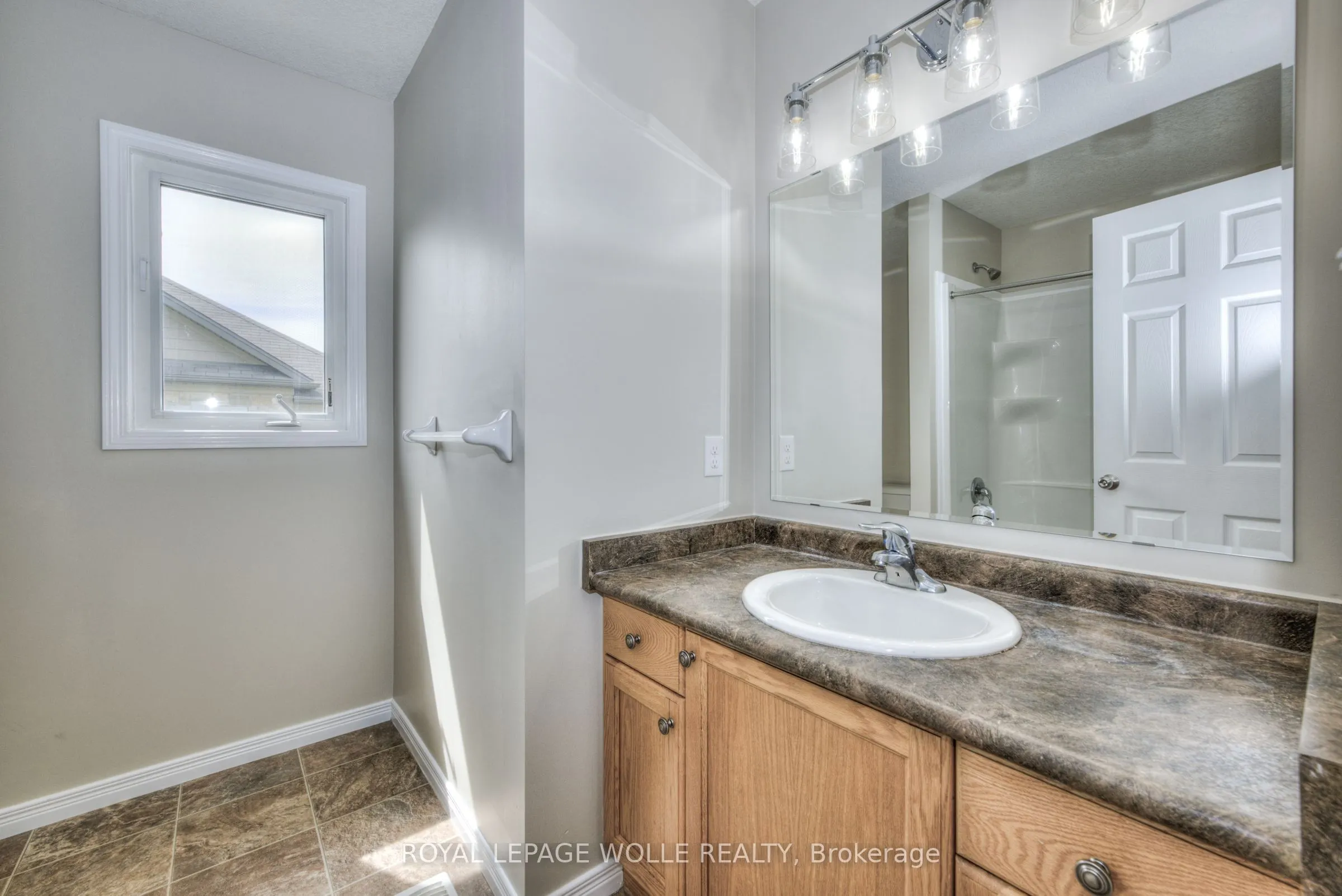 931 Glasgow Street, #8C