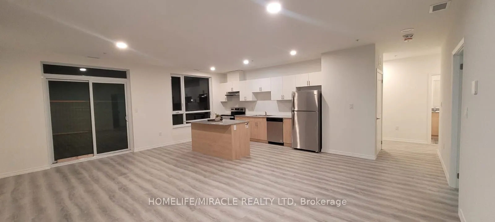 1098 Paisley Road, #212