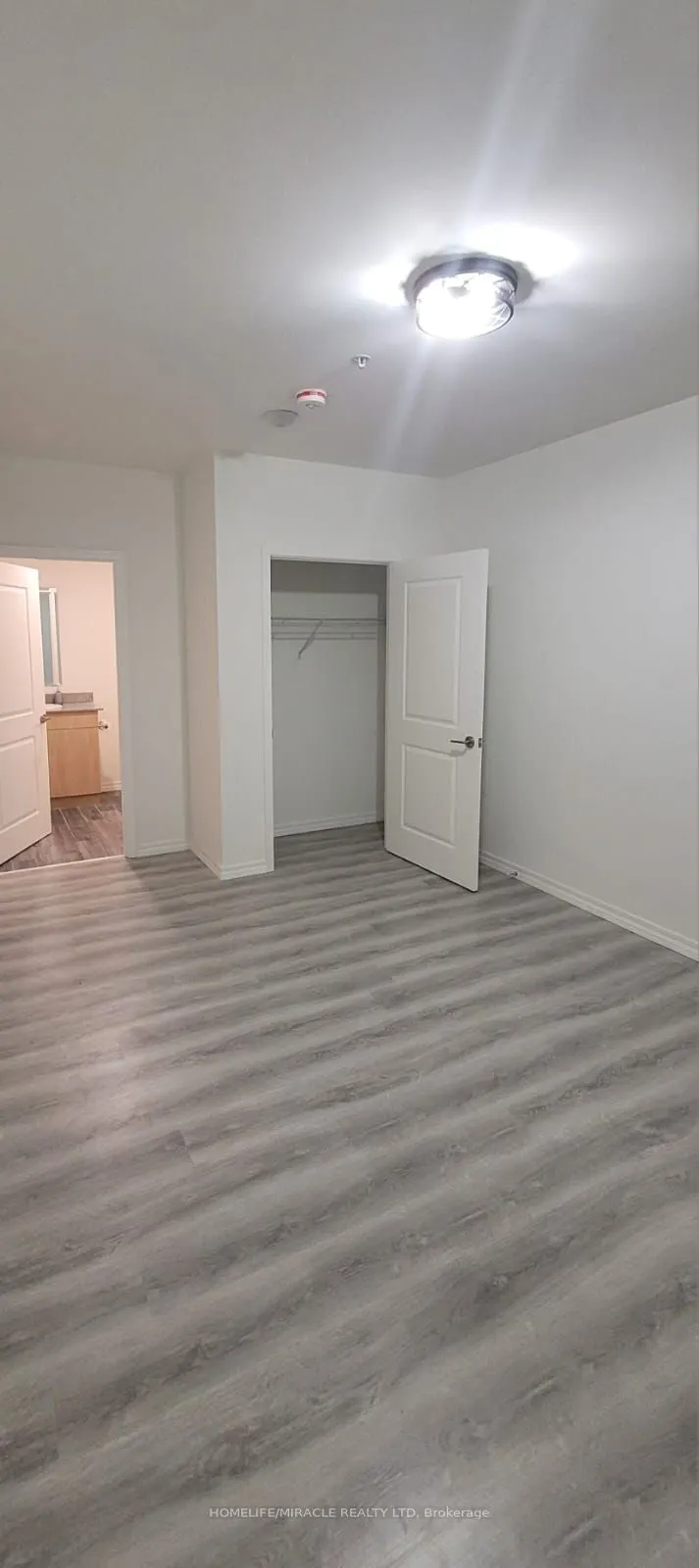 1098 Paisley Road, #212