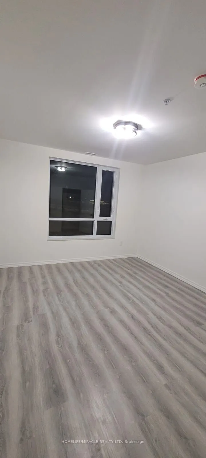 1098 Paisley Road, #212