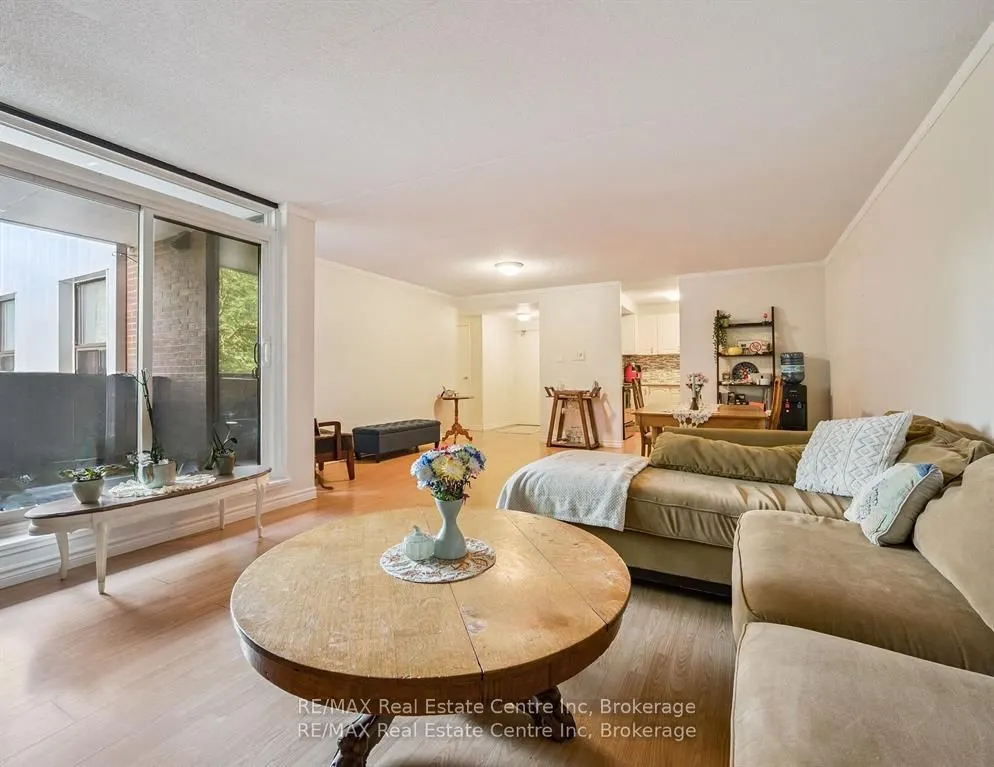 65 Silvercreek Parkway N, #310