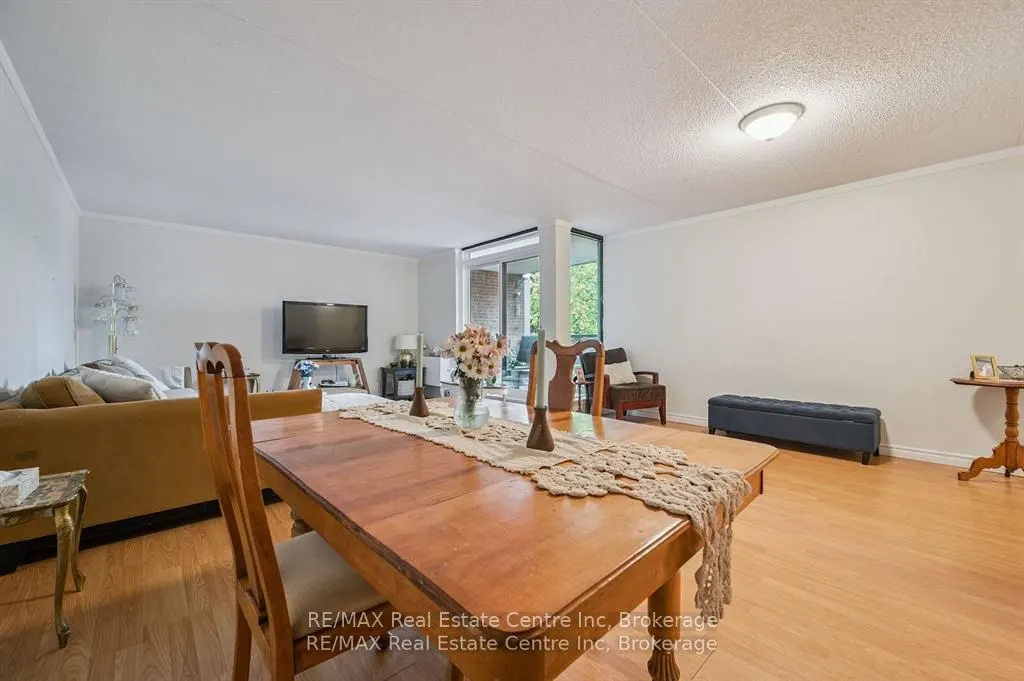 65 Silvercreek Parkway N, #310
