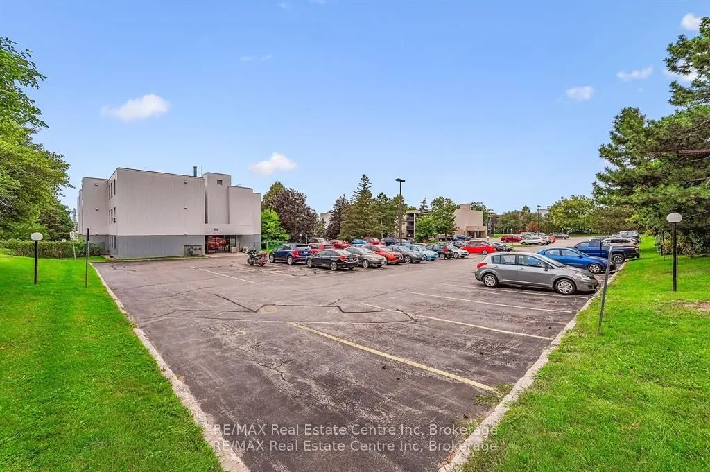 65 Silvercreek Parkway N, #310