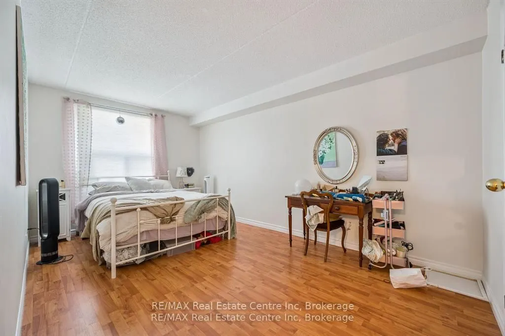 65 Silvercreek Parkway N, #310