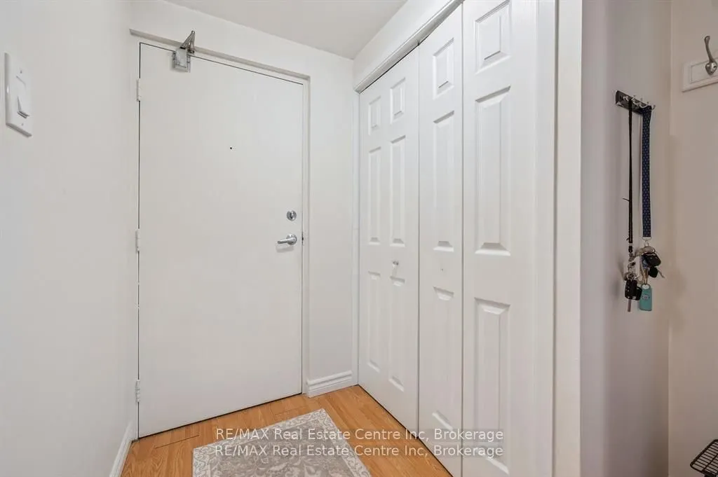 65 Silvercreek Parkway N, #310