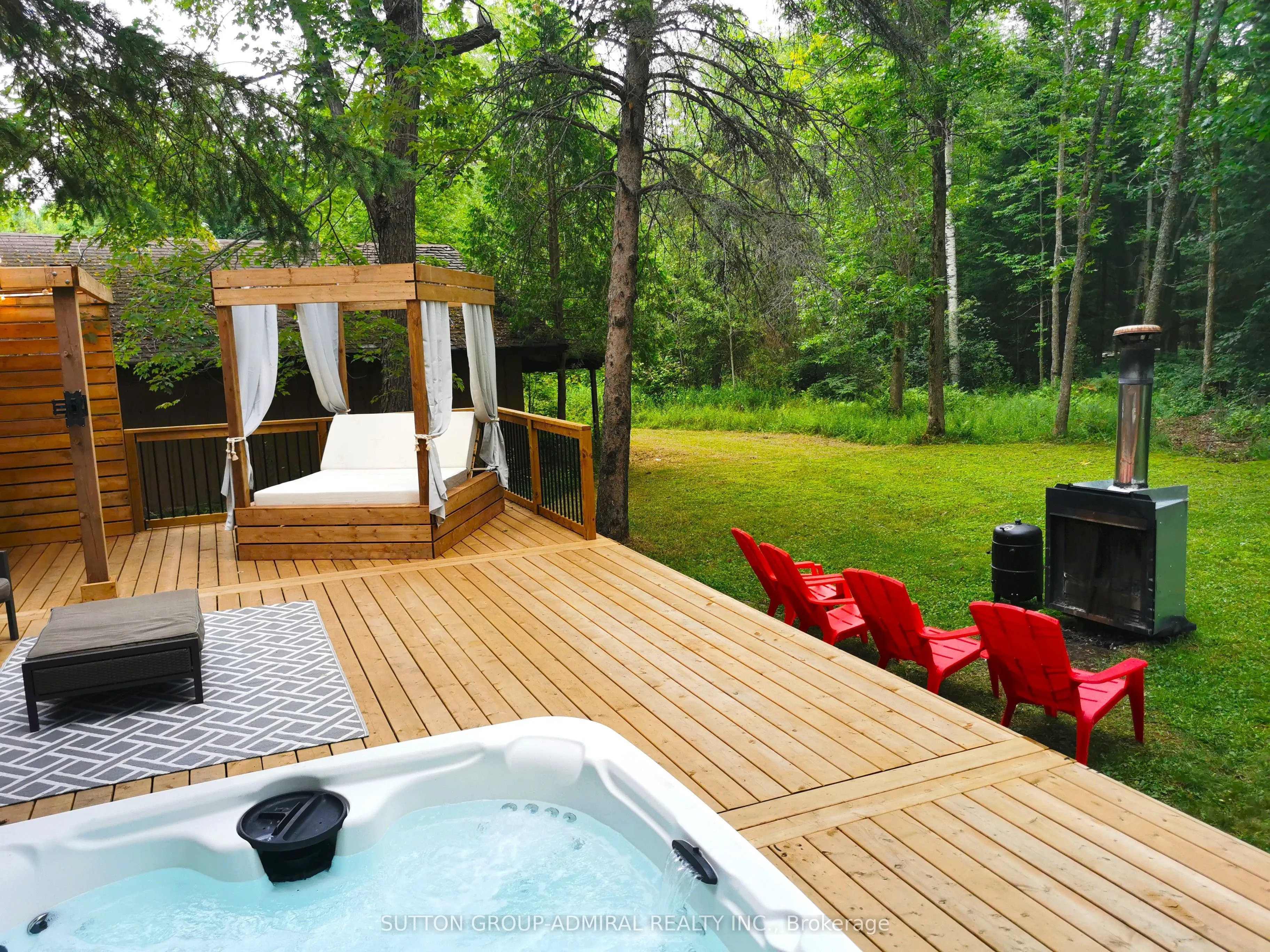 525 Waltonian Drive