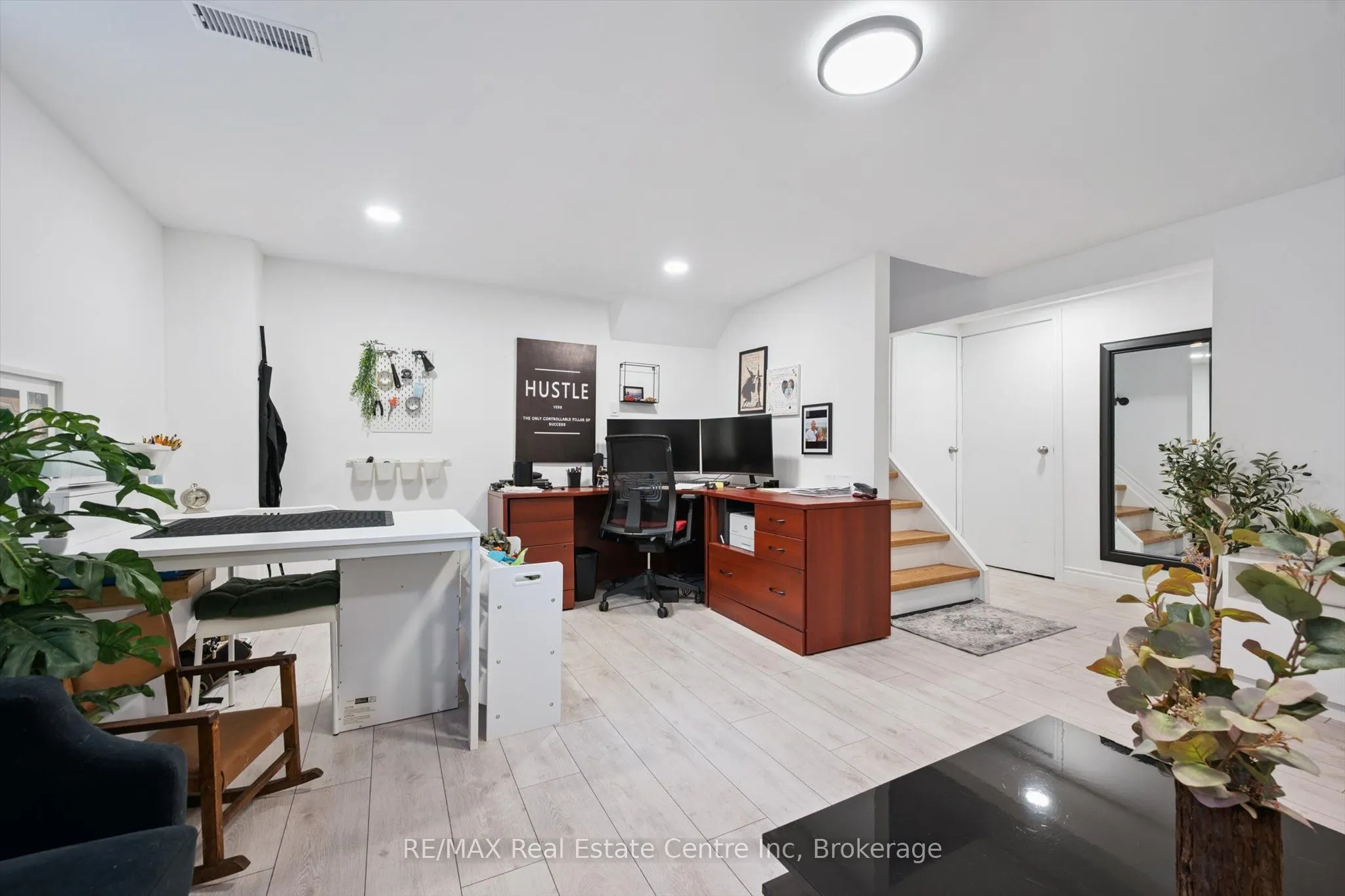 53 Rochelle Drive