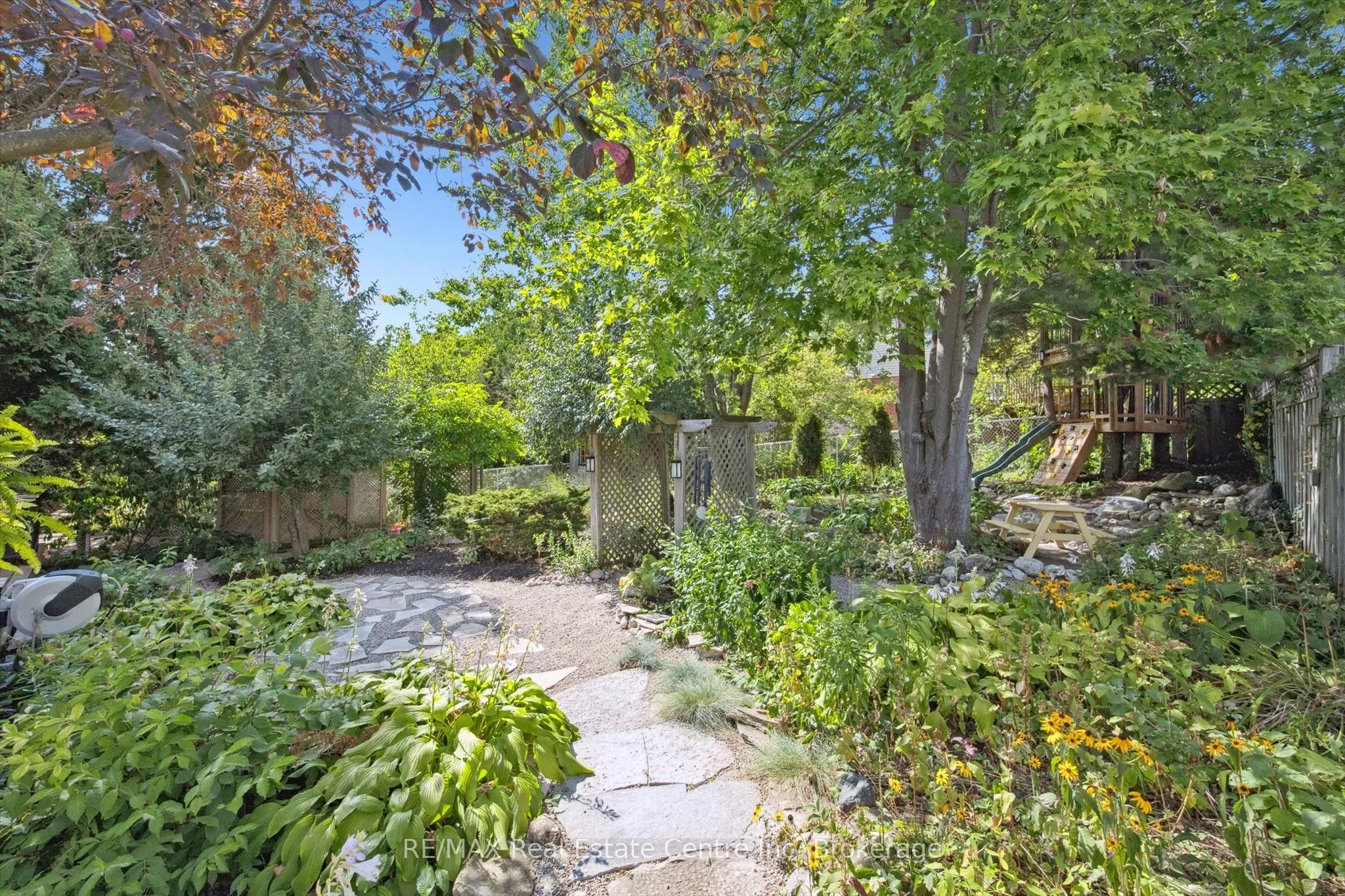 53 Rochelle Drive