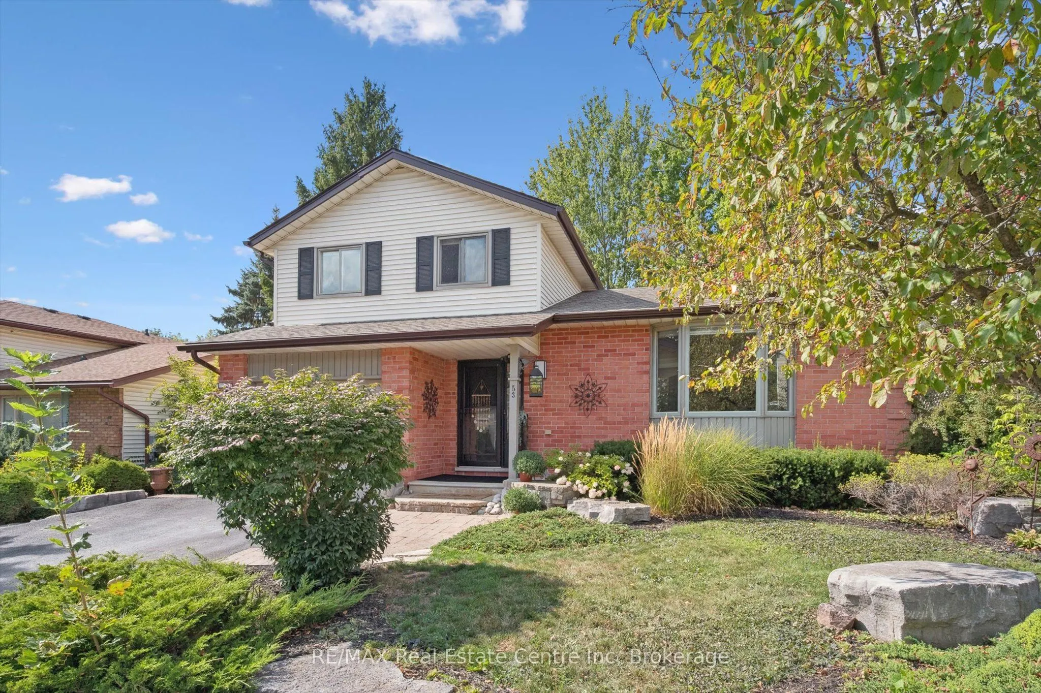 53 Rochelle Drive
