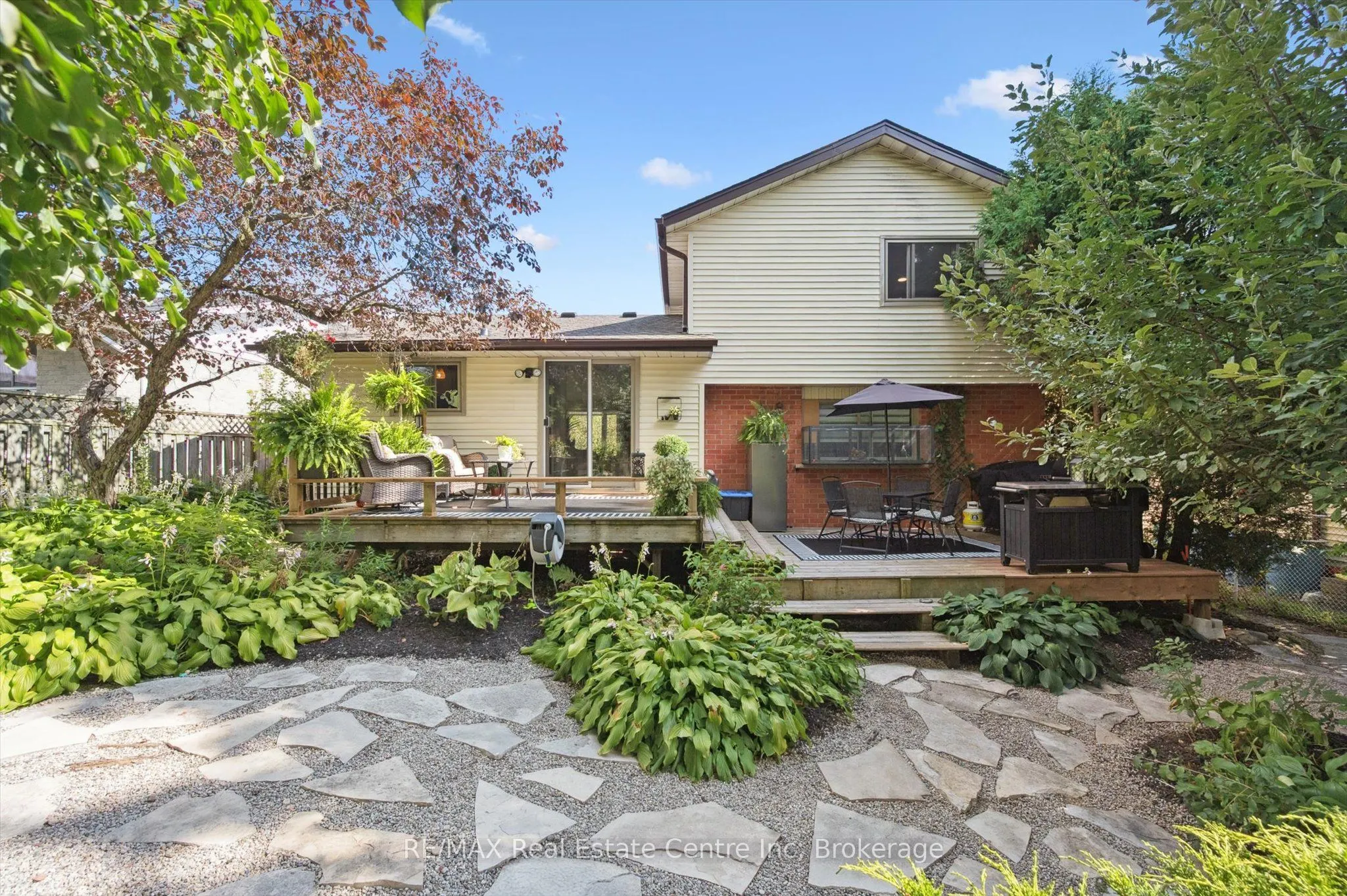53 Rochelle Drive